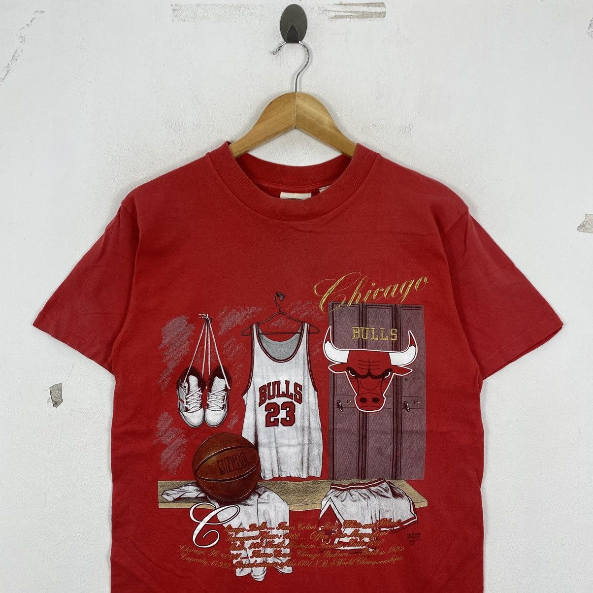 NBA Vtg 1991 Chicago Bulls Nutmeg Mills Locker Room T-Shirt L Size US L / EU 52-54 / 3 - 3 Thumbnail