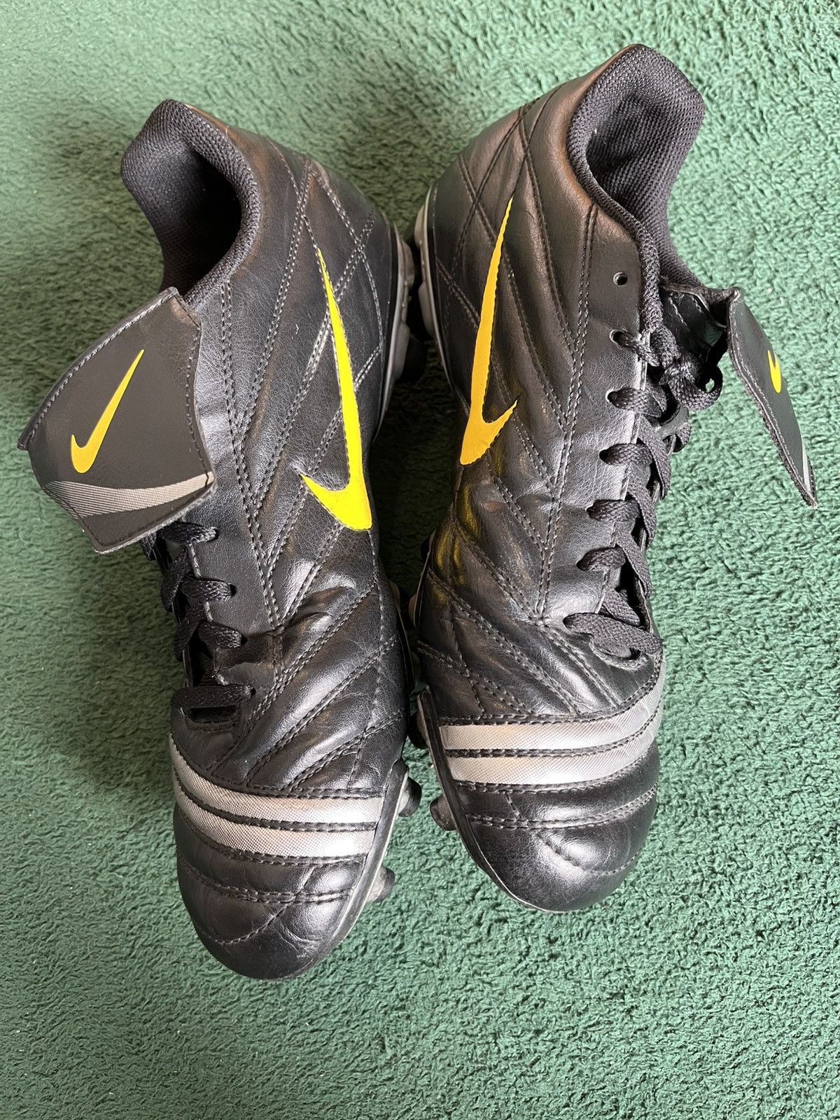 Nike Vintage Nike Premier FG Soccer Cleats boots 2008 rare 9 US Size US 9 / EU 42 - 5 Thumbnail