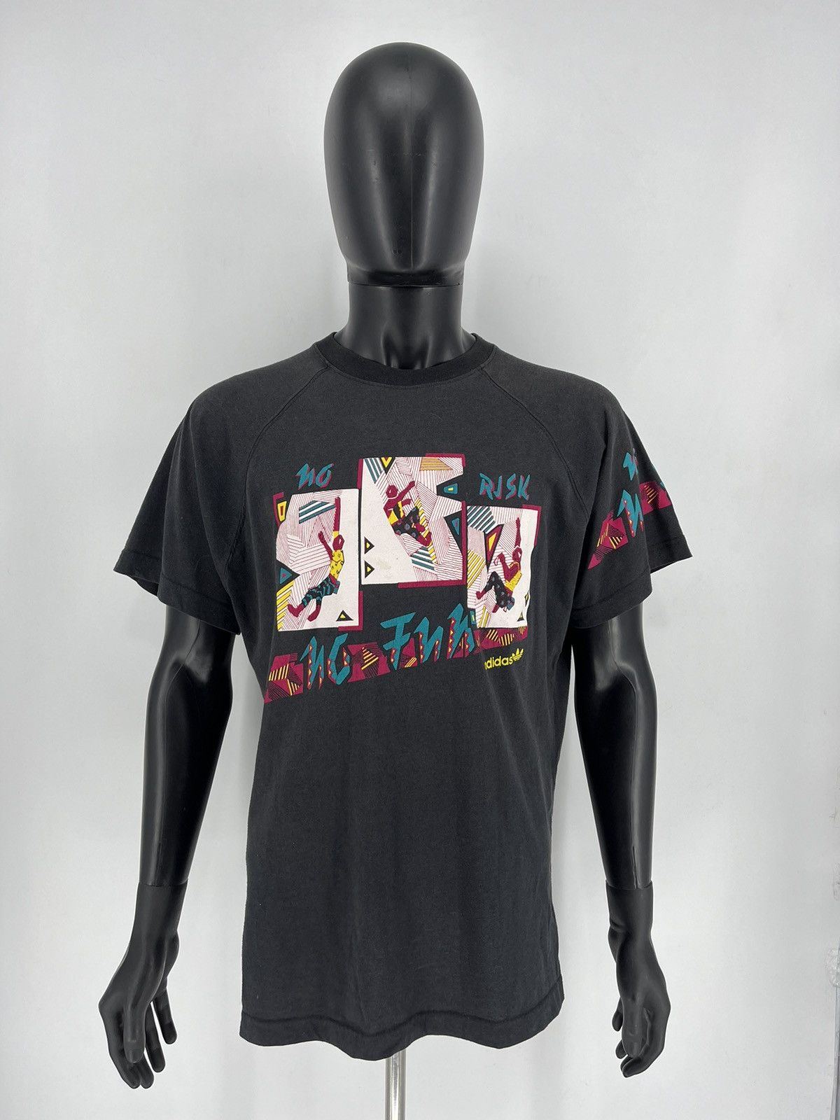 Adidas × Vintage Adidas Vintage Originals No risk No Fun 90's Tee T-shirt Size US M / EU 48-50 / 2 - 2 Thumbnail