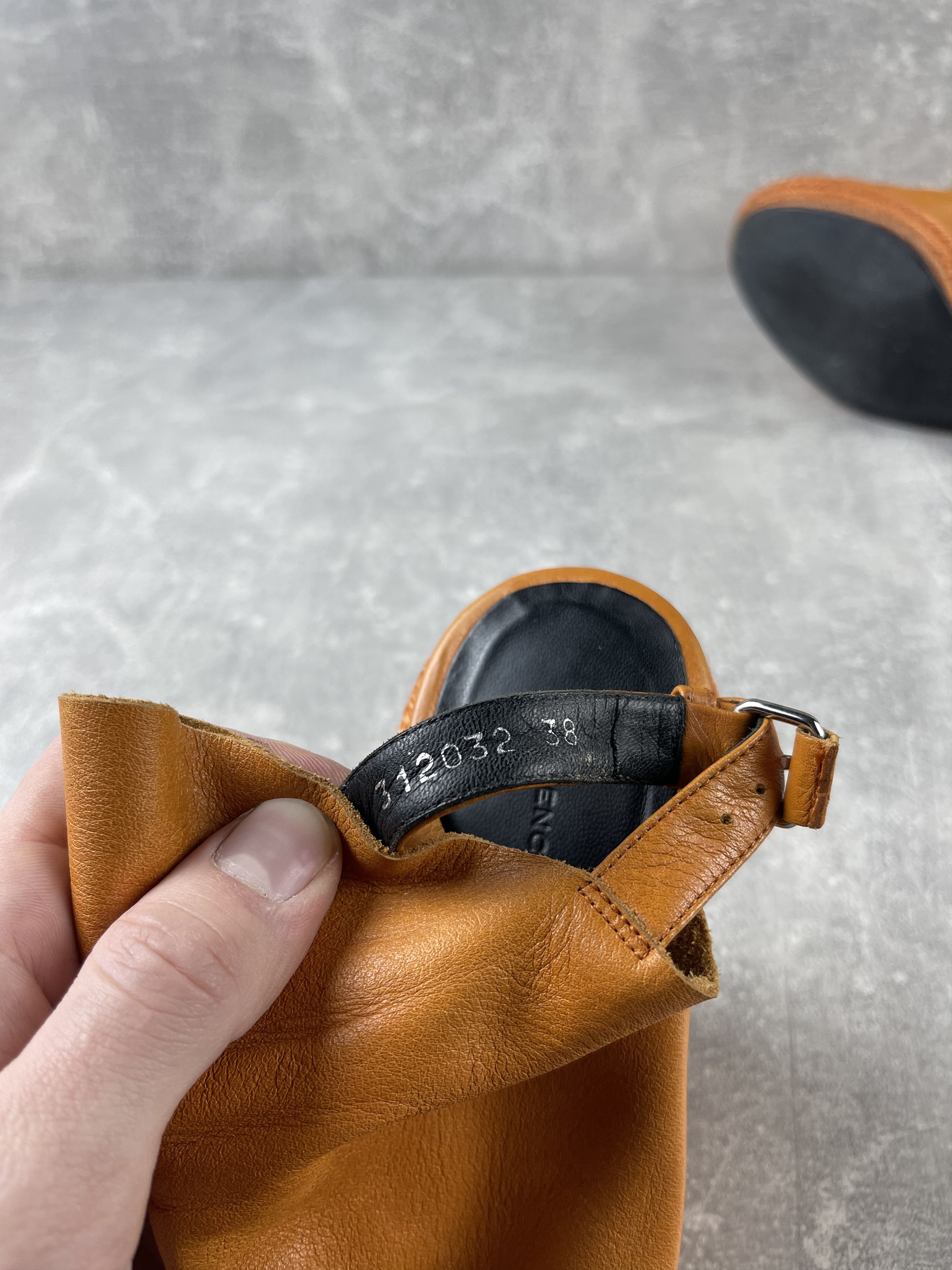Balenciaga Balenciaga Paris orange leather slingback wedge heels shoe Size US 8 / IT 38 - 10 Thumbnail