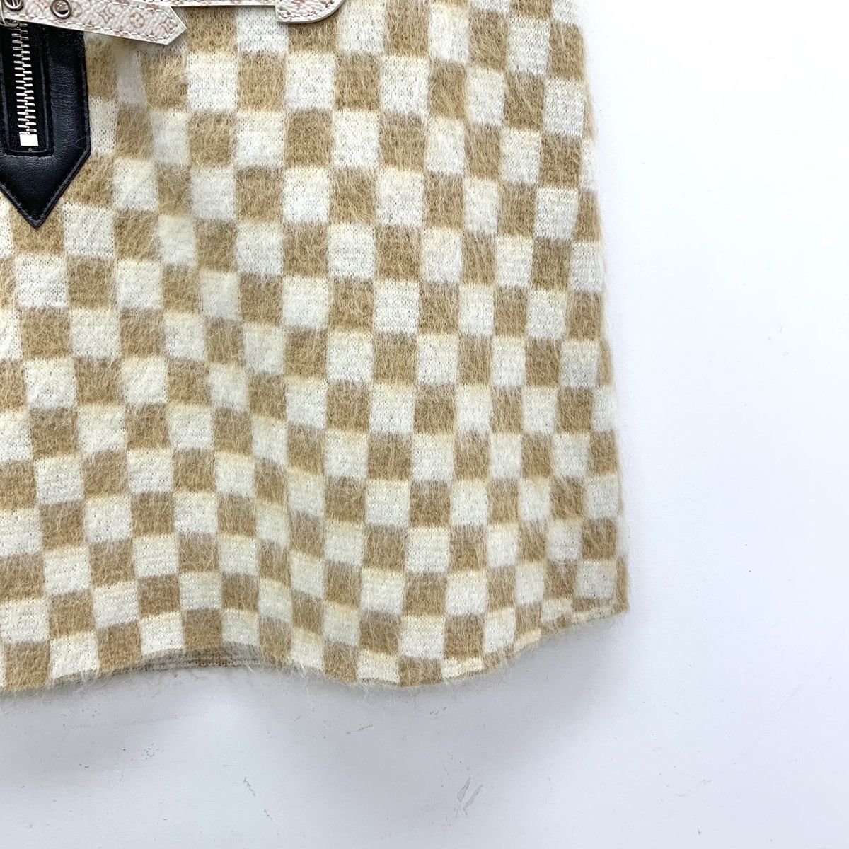 Louis Vuitton Louis Vuitton Damier Buckle Merino Wool Casual Skirt K26WX Size 27" / US 4 / IT 40 - 4 Thumbnail