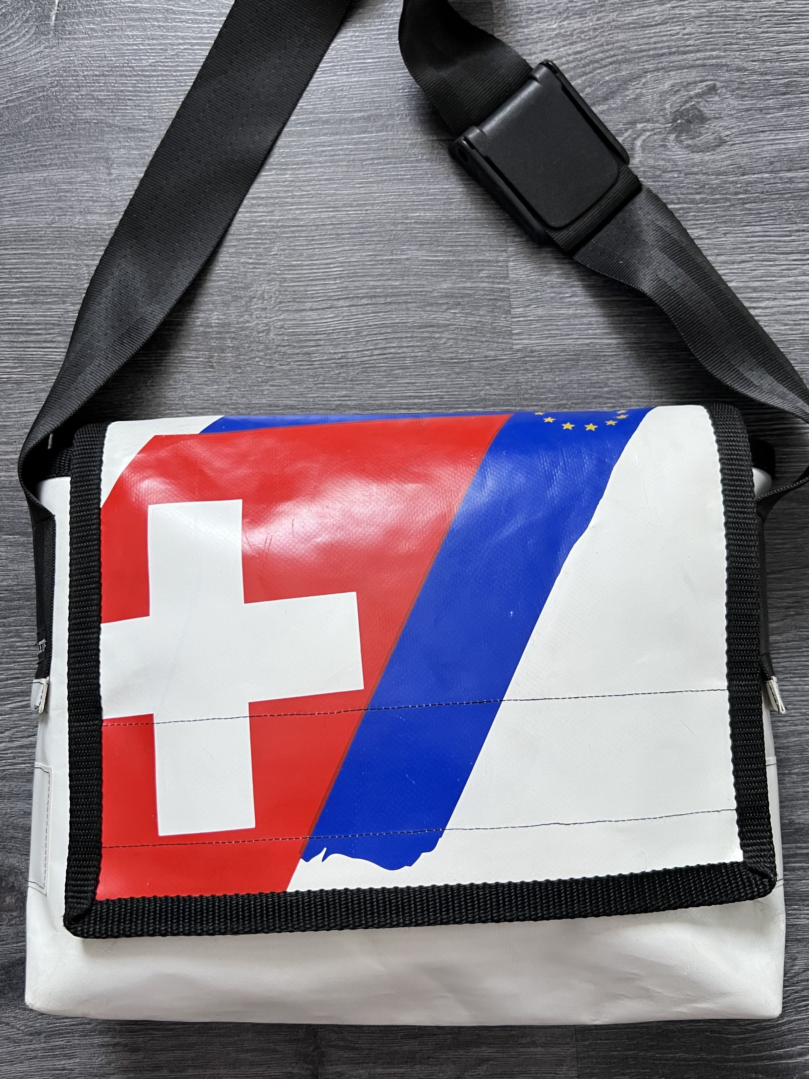 Freitag Vintage Y2k Tagger Massegner Bag Freitag Style Size ONE SIZE - 10 Thumbnail