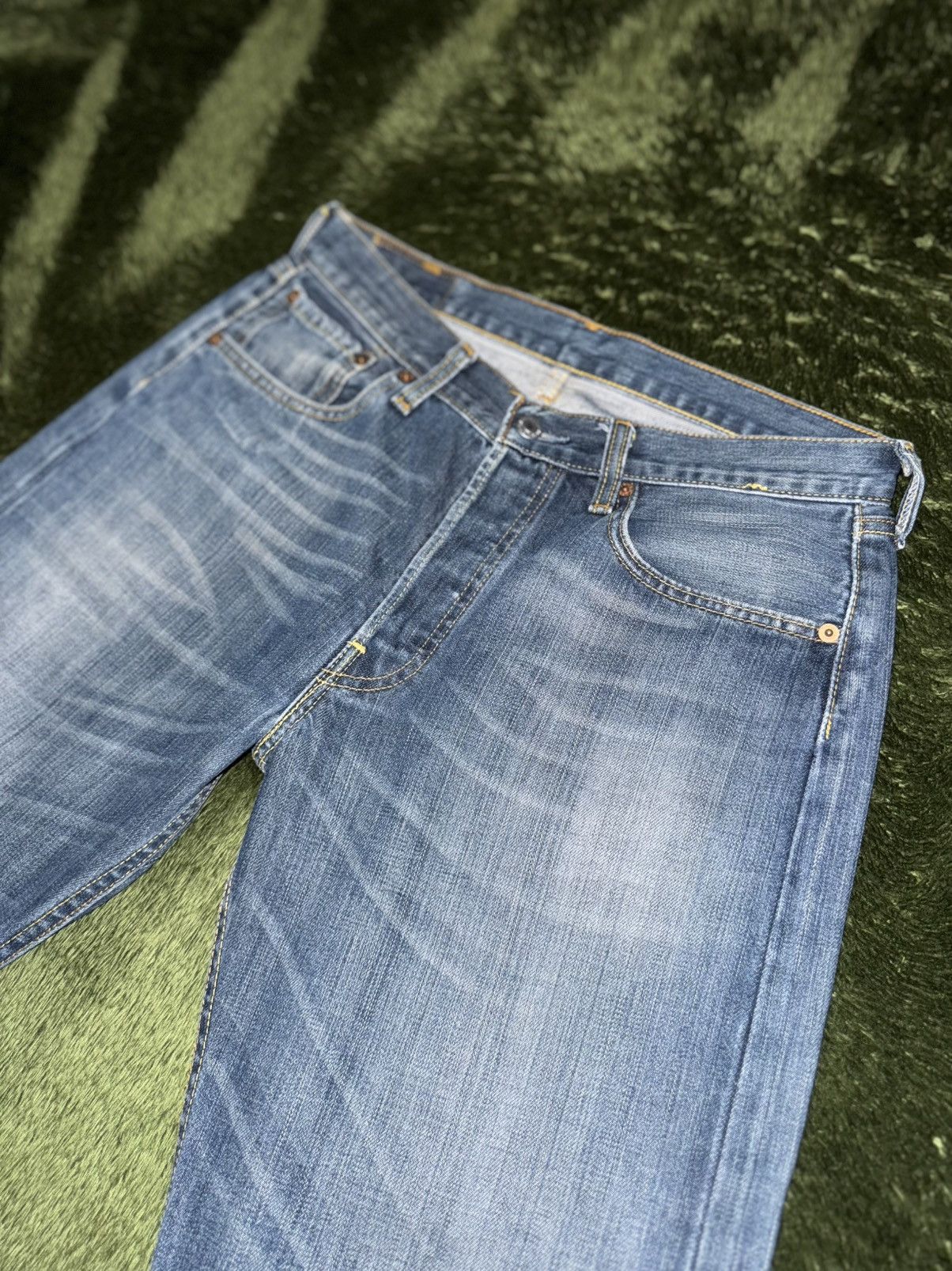 Levi's [W32/L32] Levis 501 USA button fly washed denim pants Size US 32 / EU 48 - 2 Thumbnail