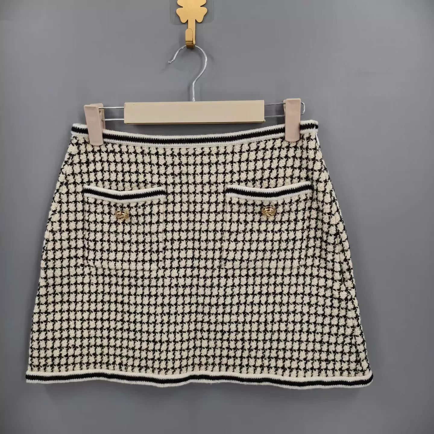 Miu Miu MIU MIU Plaid Colorblock Button-Pocket Skirt Women's Size 27" / US 4 / IT 40 - 1 Thumbnail