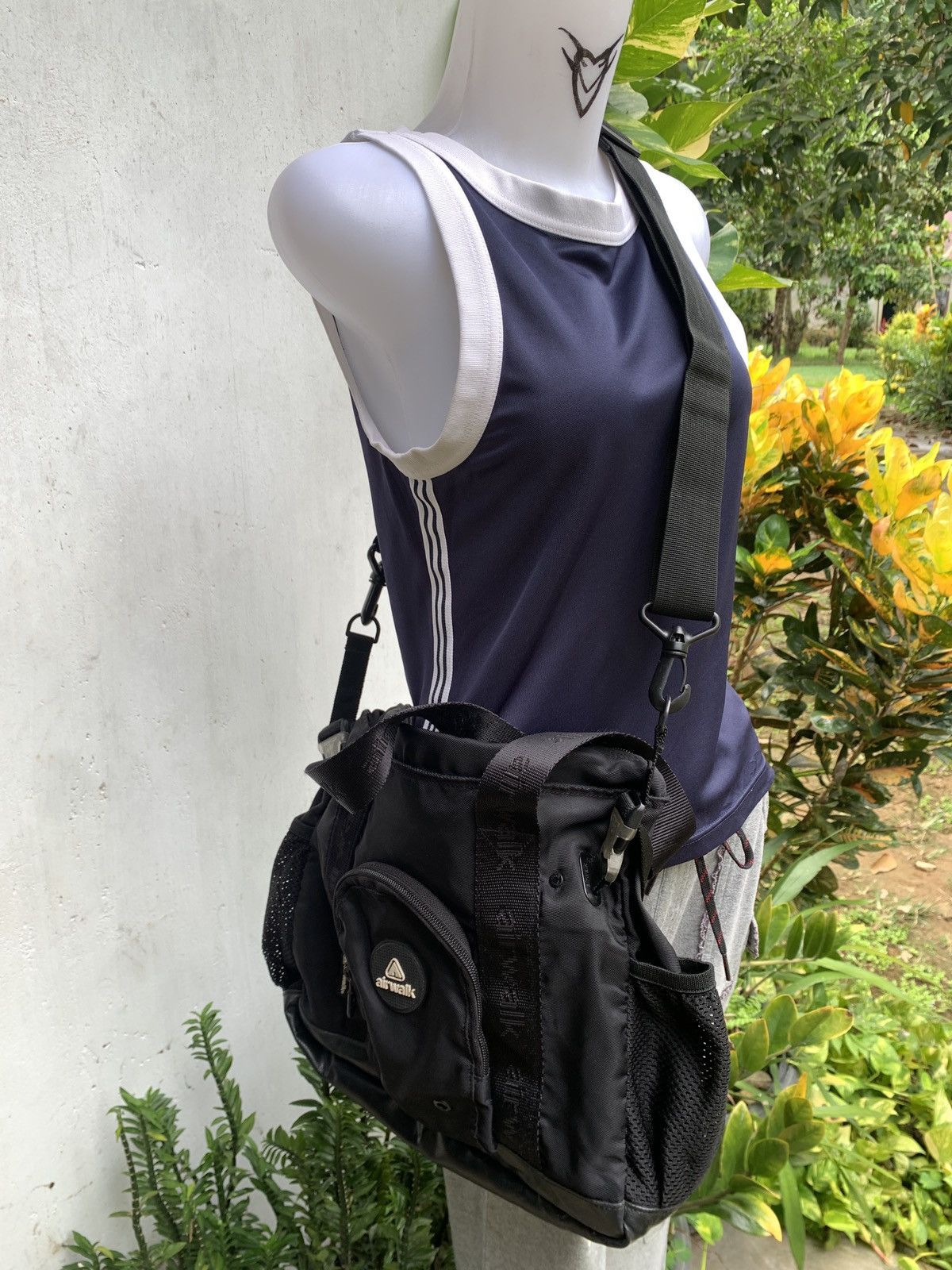 Airwalk 2000s Airwalk Black Outdoor 2 in 1 Pouch Multipocket Bag Size ONE SIZE - 3 Thumbnail