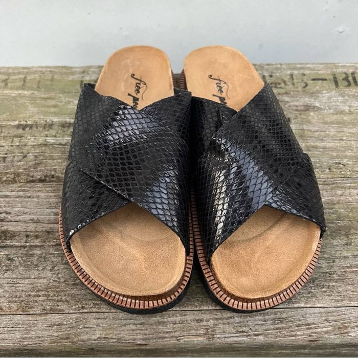 Sidelines footbed sandal hot sale