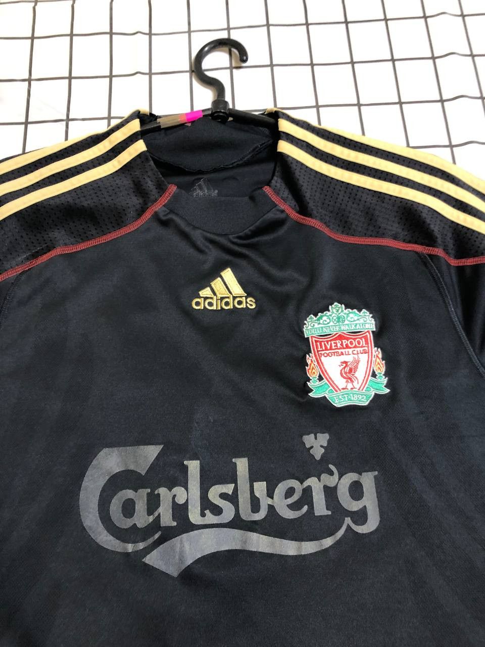 Adidas LIVERPOOL AWAY FOOTBALL SHIRT SOCCER JERSEY ADIDAS Size US M / EU 48-50 / 2 - 3 Thumbnail