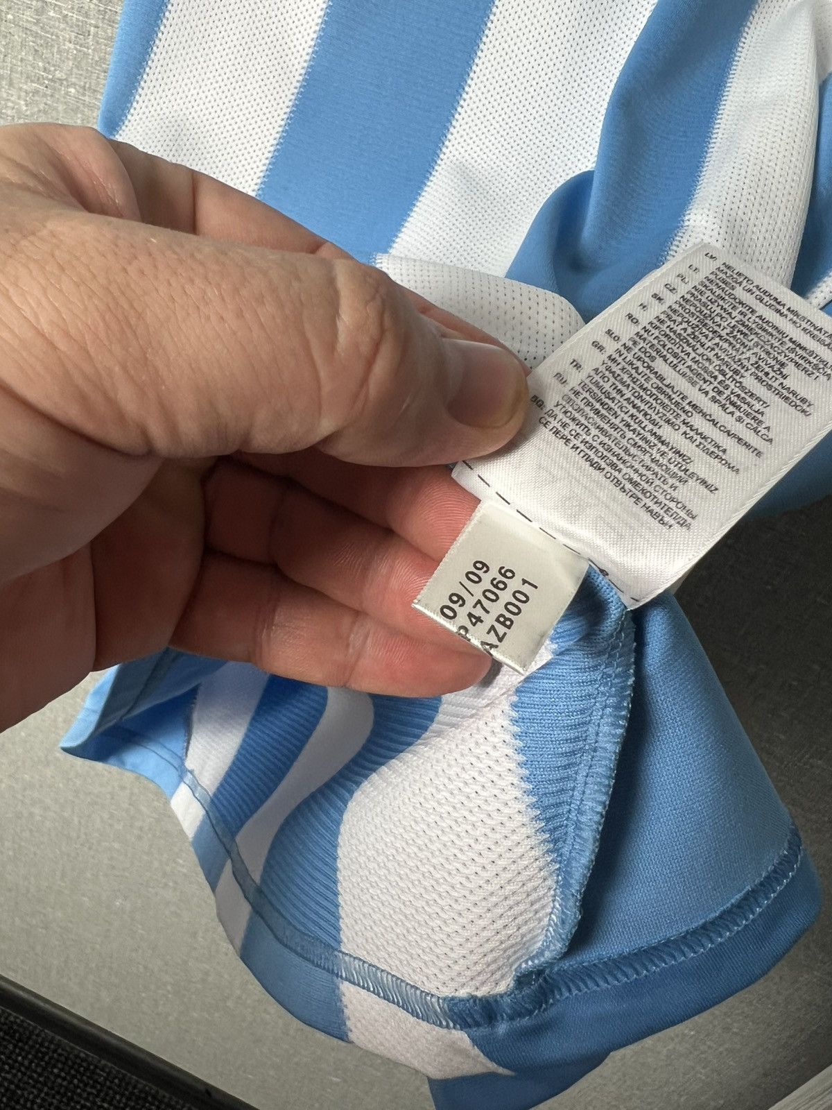 UEFA Vintage Adidas Argentina Messi #19 Home Jersey Blockcore Size US L / EU 52-54 / 3 - 19 Thumbnail