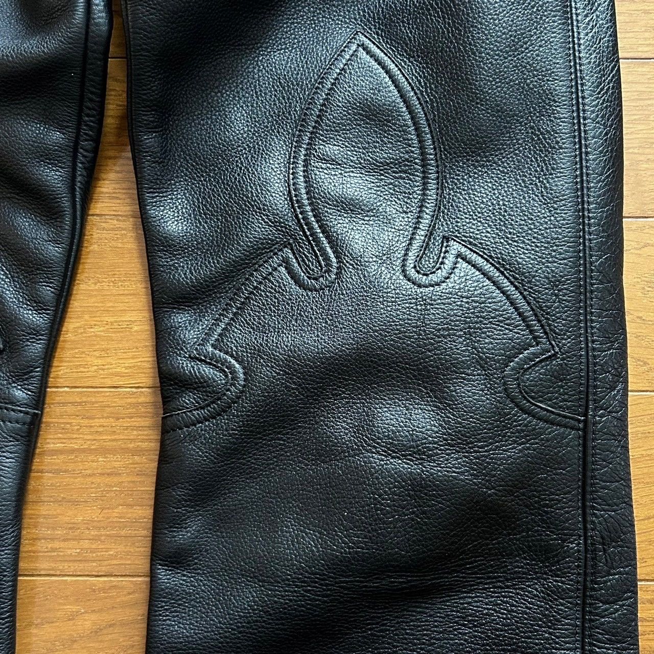 Chrome Hearts Chrome Hearts Fleur Knee Leather Pants Size US 29 - 5 Thumbnail