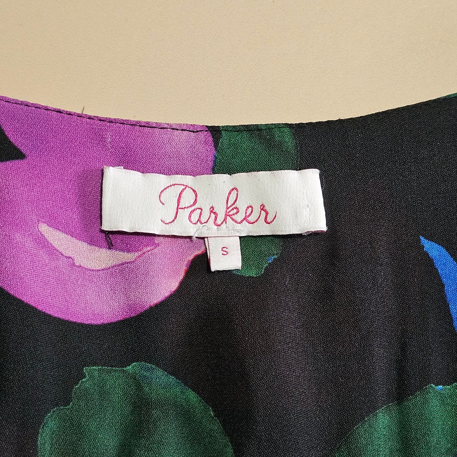 Parker Parker Silk Floral Alyssa V-Neck Asymmetric Peplum Blouse S Size S / US 4 / IT 40 - 12 Thumbnail