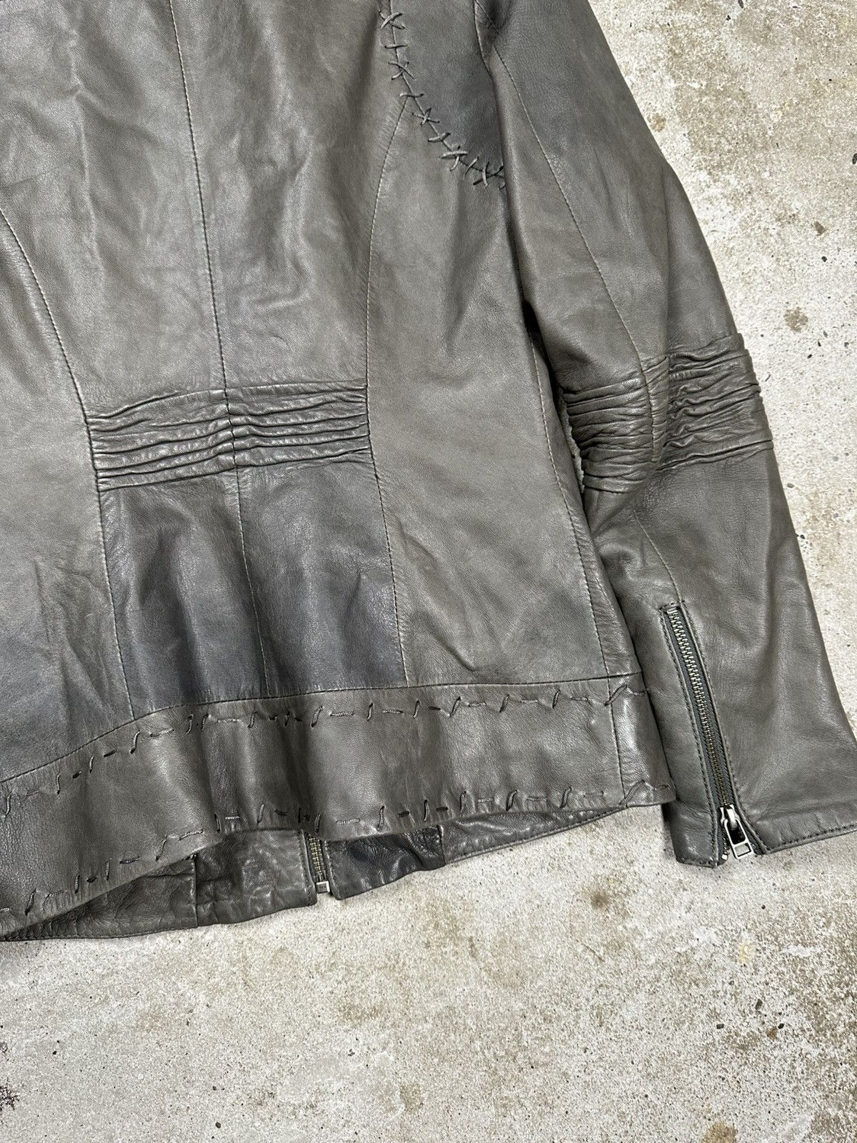 Japanese Brand Vintage Y2K Gray Genuine Leather Biker Moto Style Jacket Size XS / US 0-2 / IT 36-38 - 13 Thumbnail