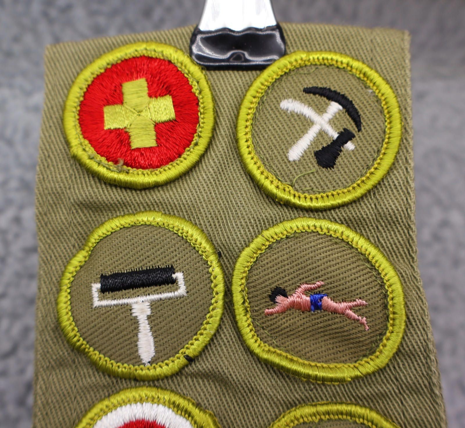 Other Boy Scouts Merit Badge Sash 12 Merit Badges BSA Size ONE SIZE - 3 Thumbnail