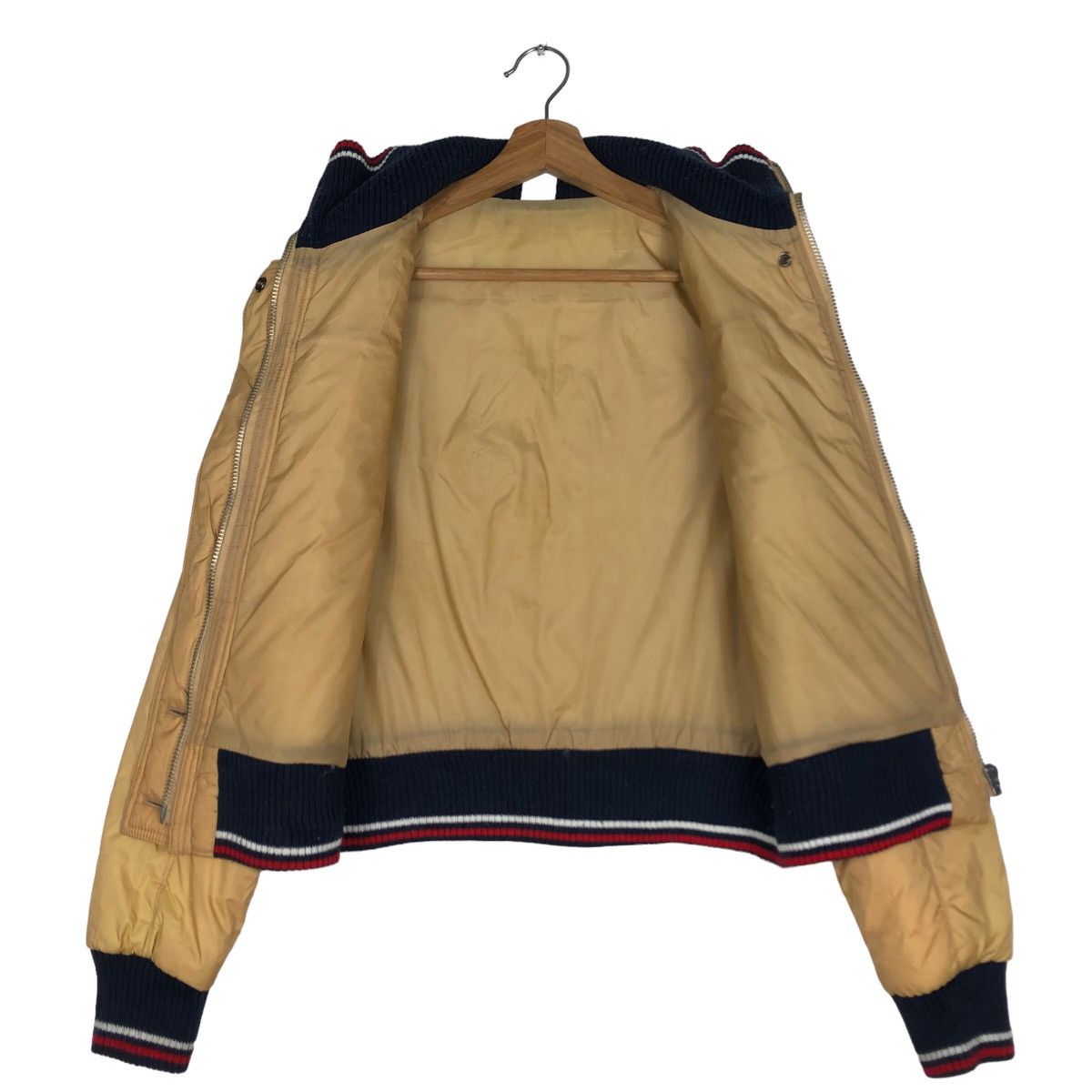 Japanese Brand 🔥Vtg Cropped Bomber Jacket Tommy Hilfiger Girl Size US M / EU 48-50 / 2 - 11 Thumbnail