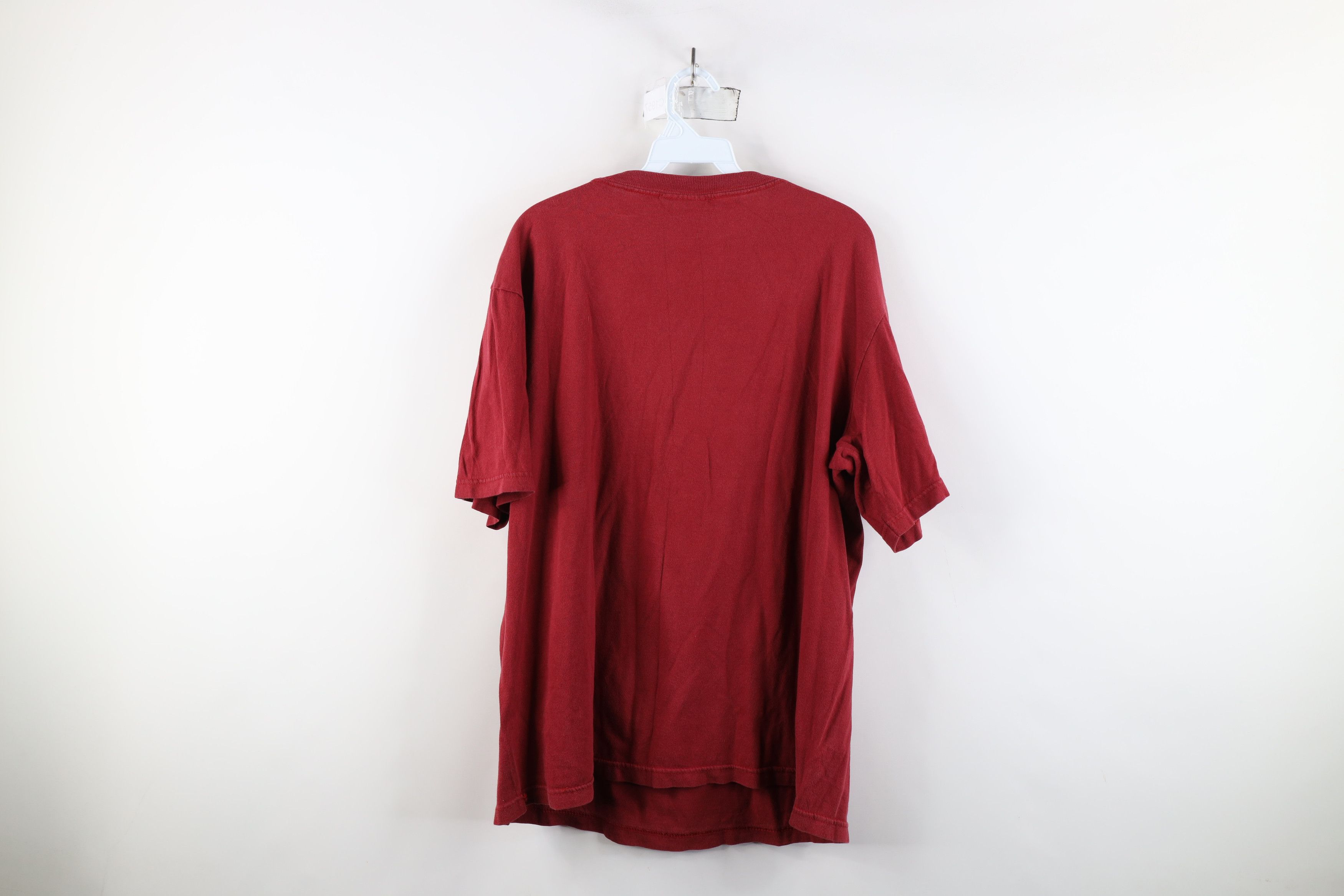 Southpole × Vintage Vintage 90s Y2K Southpole Spell Track and Field T-Shirt Red Size US L / EU 52-54 / 3 - 12 Thumbnail