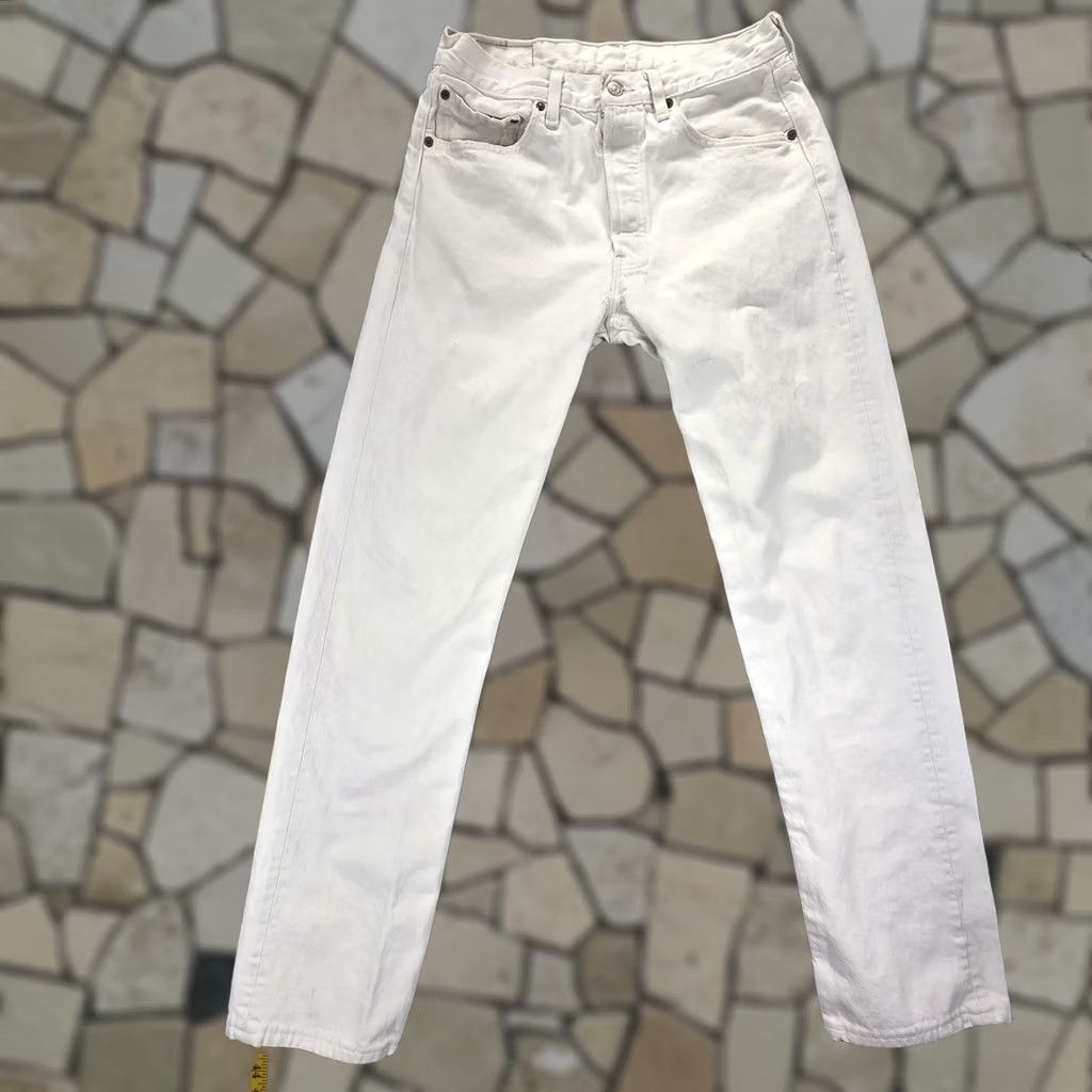 Levi's VINTAGE Levi's 501 Jeans Mens White Light Wash Straight Button Fly 28x31 Fits 28x31 Mens Jeans White Light Wash 501 Straight Button Fly USA Size US 28 / EU 44 - 1 Thumbnail