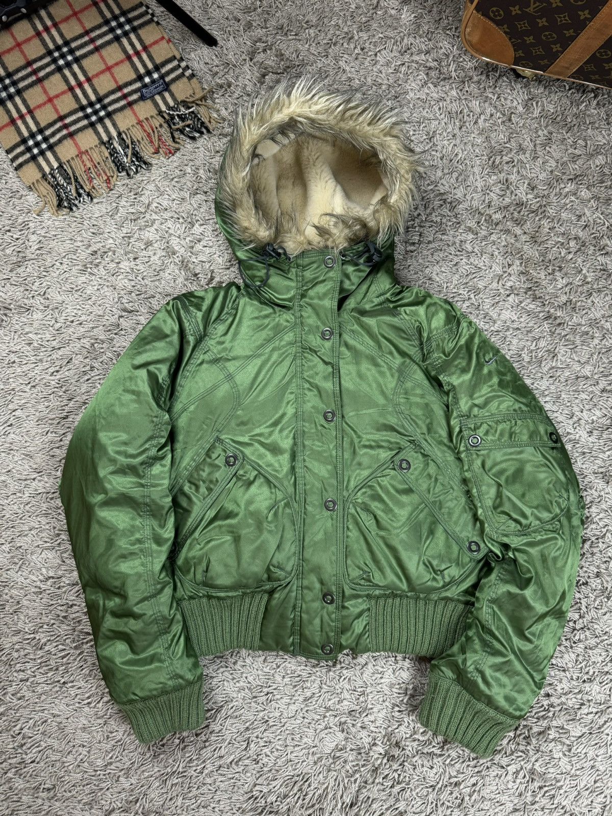 Nike Down puffer jacket Nike original casual streetwear item Size S / US 4 / IT 40 - 2 Thumbnail
