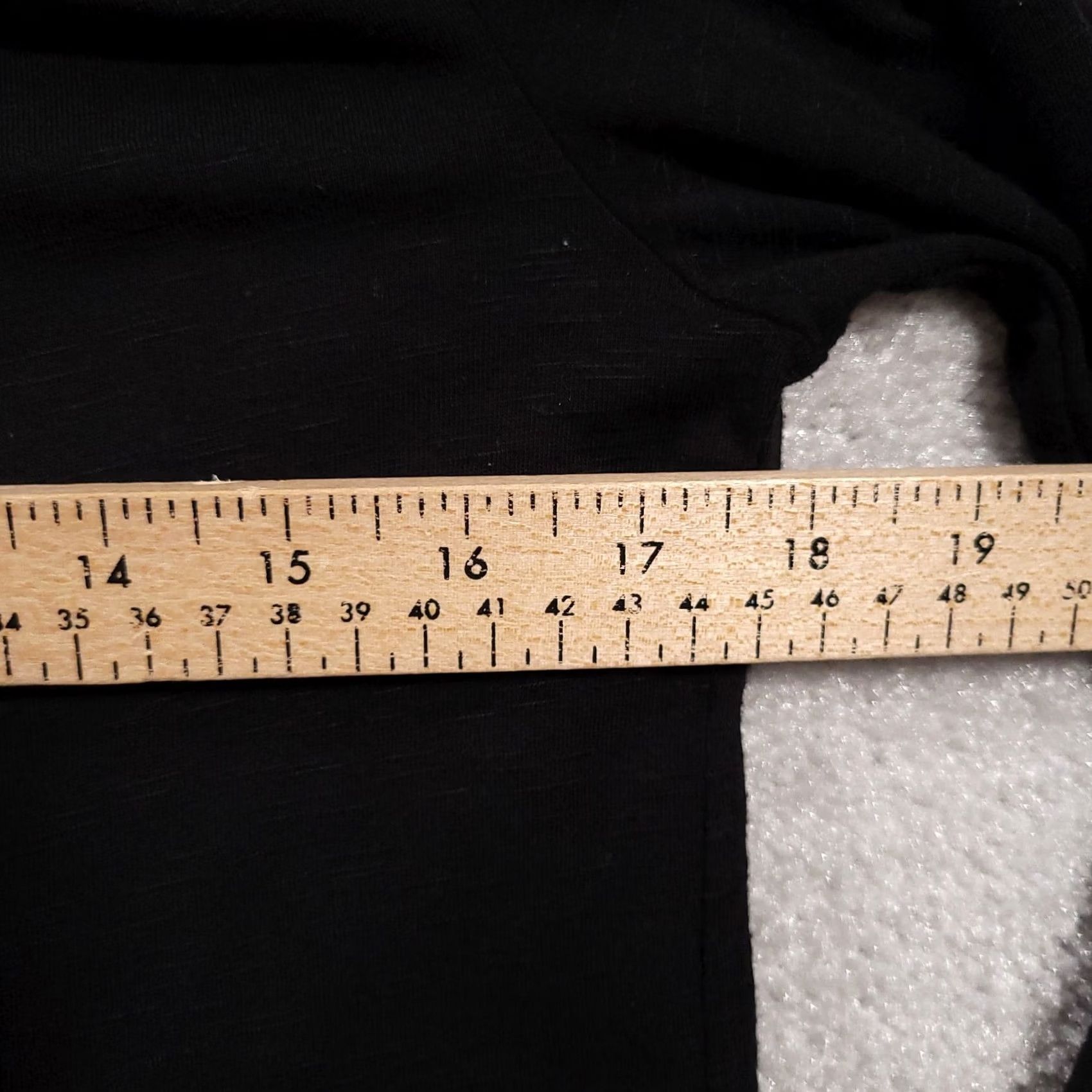 Vintage VINTAGE? No. Ruff Hewn Grey Womens Tunic Top Black V-Neck Long Sleeve Tie Size M Size M / US 6-8 / IT 42-44 - 4 Thumbnail