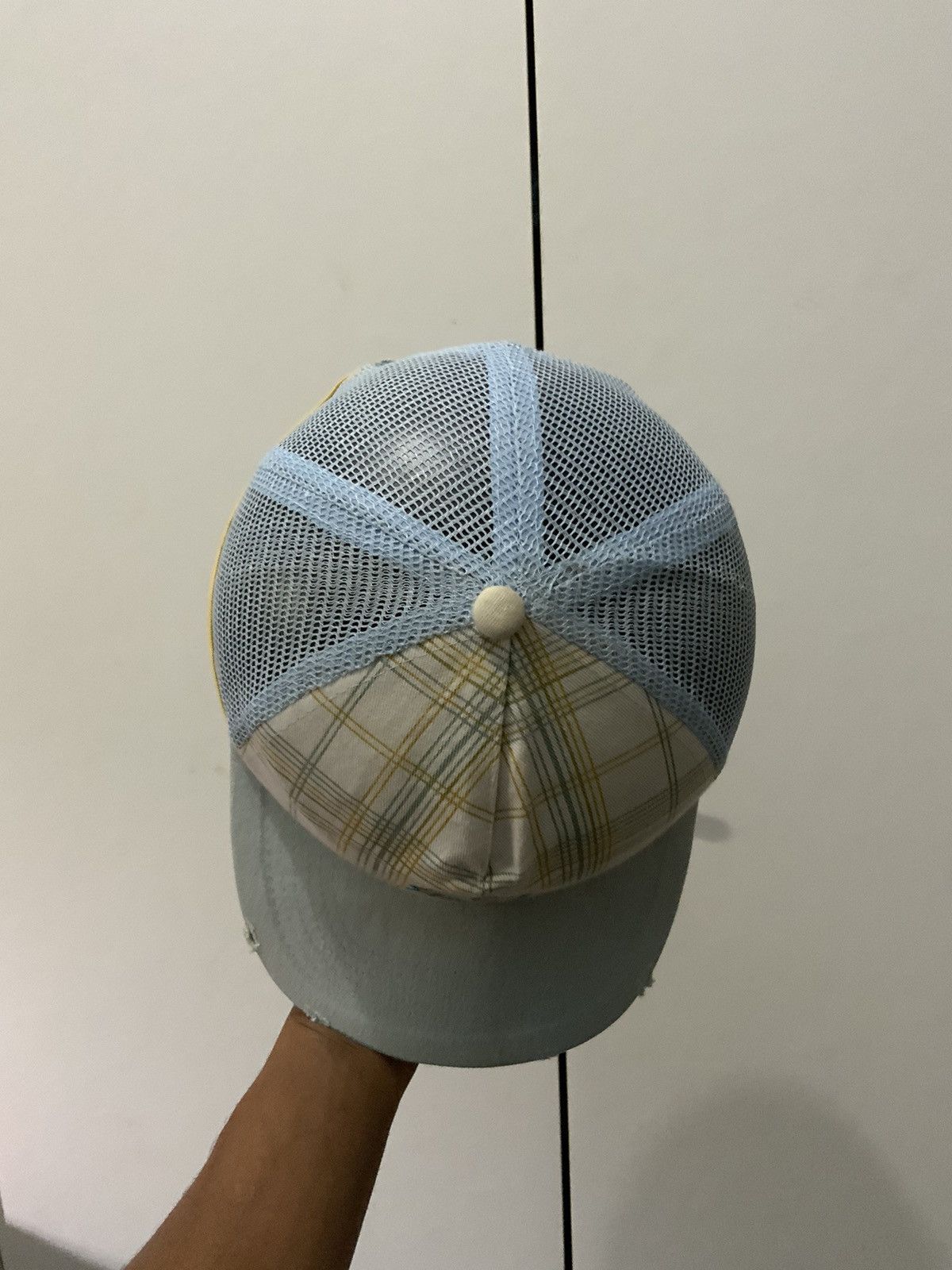 If Six Was Nine Taille Unique Distressed Trucker Hat Size ONE SIZE - 6 Thumbnail