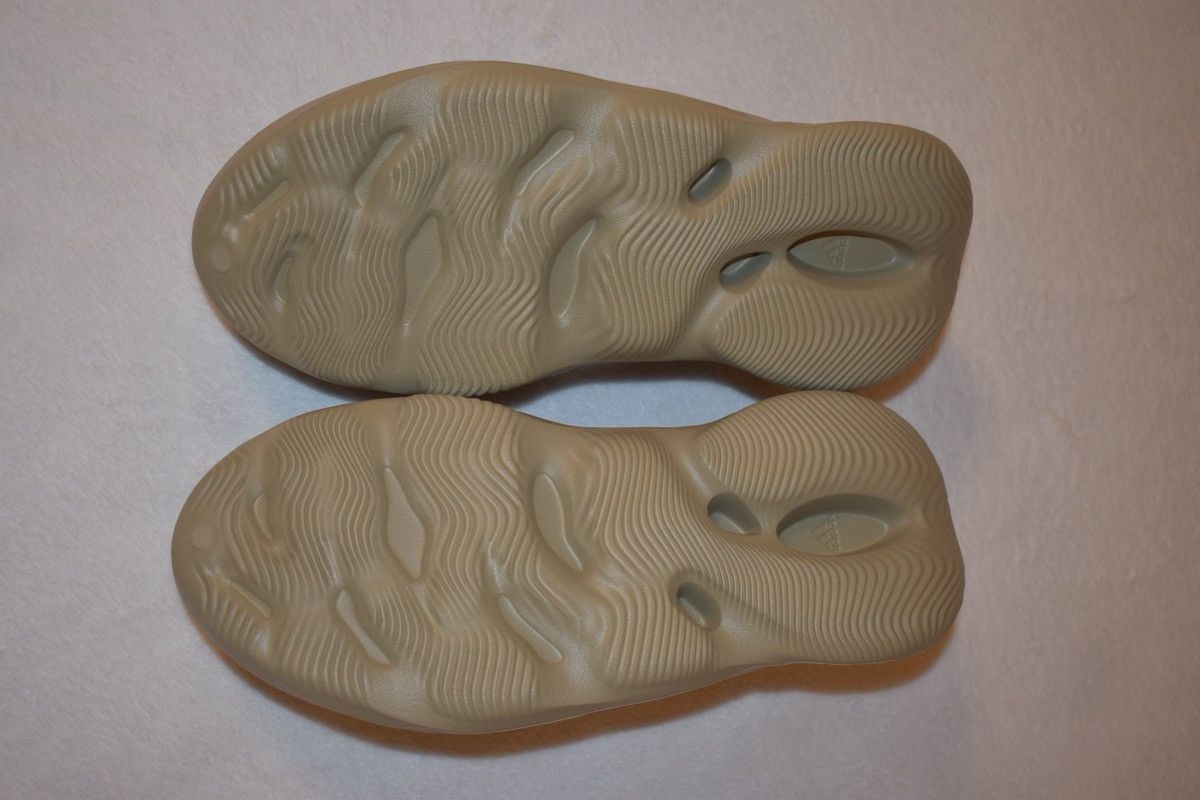 Yeezy Adidas Yeezy Foam RNR “Stone Salt” – M Size 14 – Authentic Size US 14 / EU 47 - 2 Thumbnail