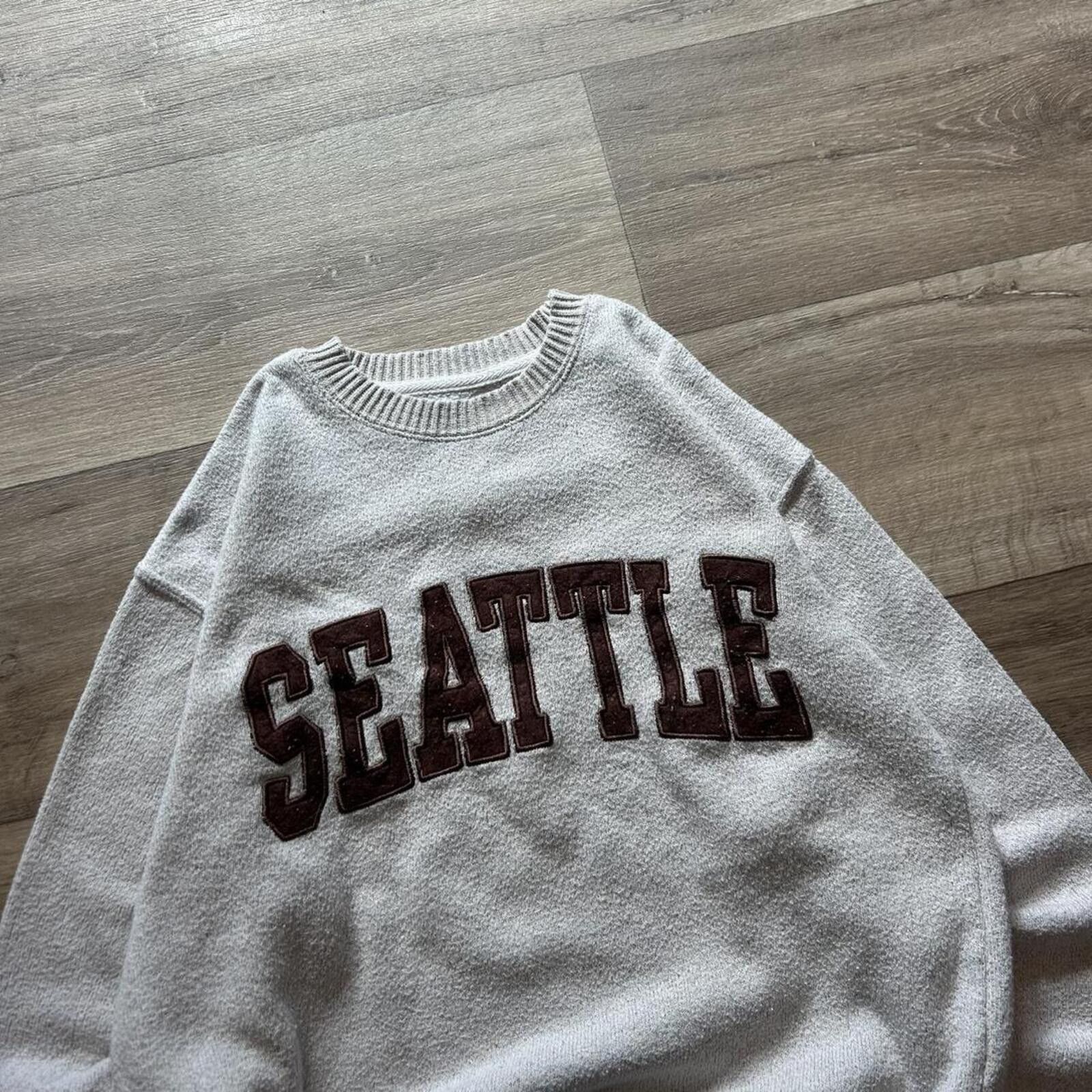 Other Vintage y2k Seattle Embroidered Crewneck Sweatshirt size S Size US S / EU 44-46 / 1 - 2 Thumbnail