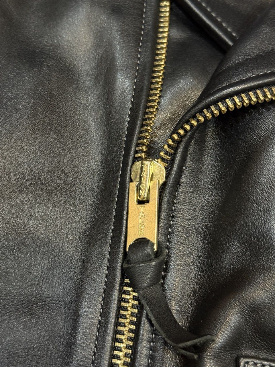 Vintage D Pocket Horsehide Motorcycle Leather Biker Jacket Size US M / EU 48-50 / 2 - 6 Thumbnail