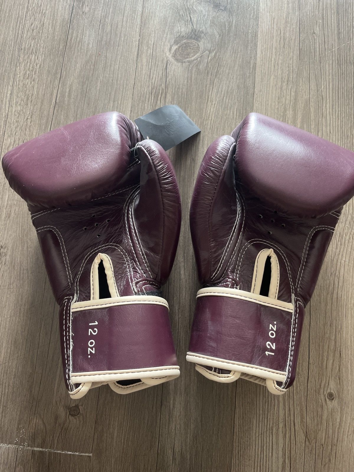 Other Fairtex 12oz boxing/ Muay Thai gloves Size ONE SIZE - 3 Thumbnail