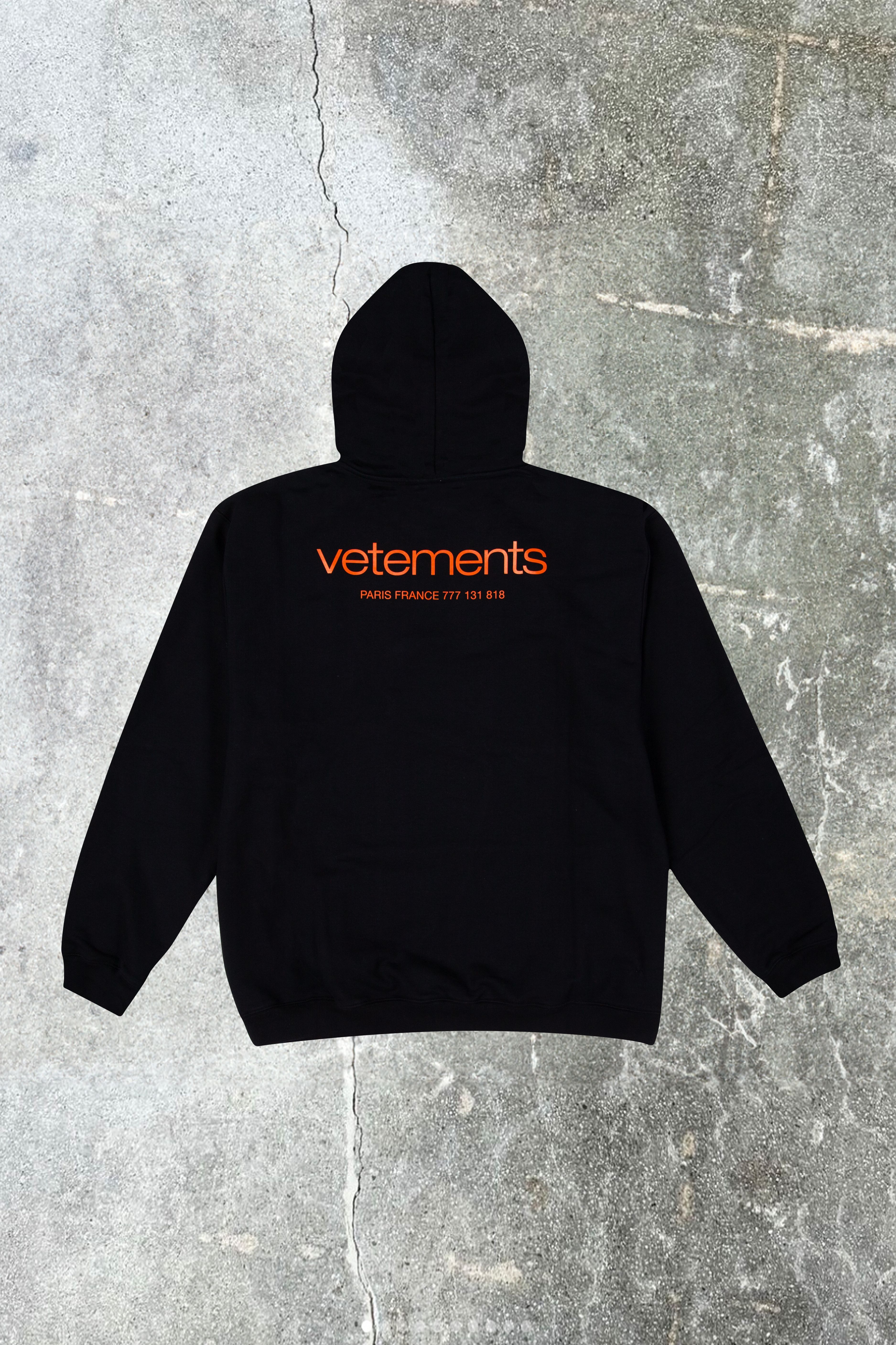 Pre-owned Vetements Black Urban Logo Regular Fit Hoodie