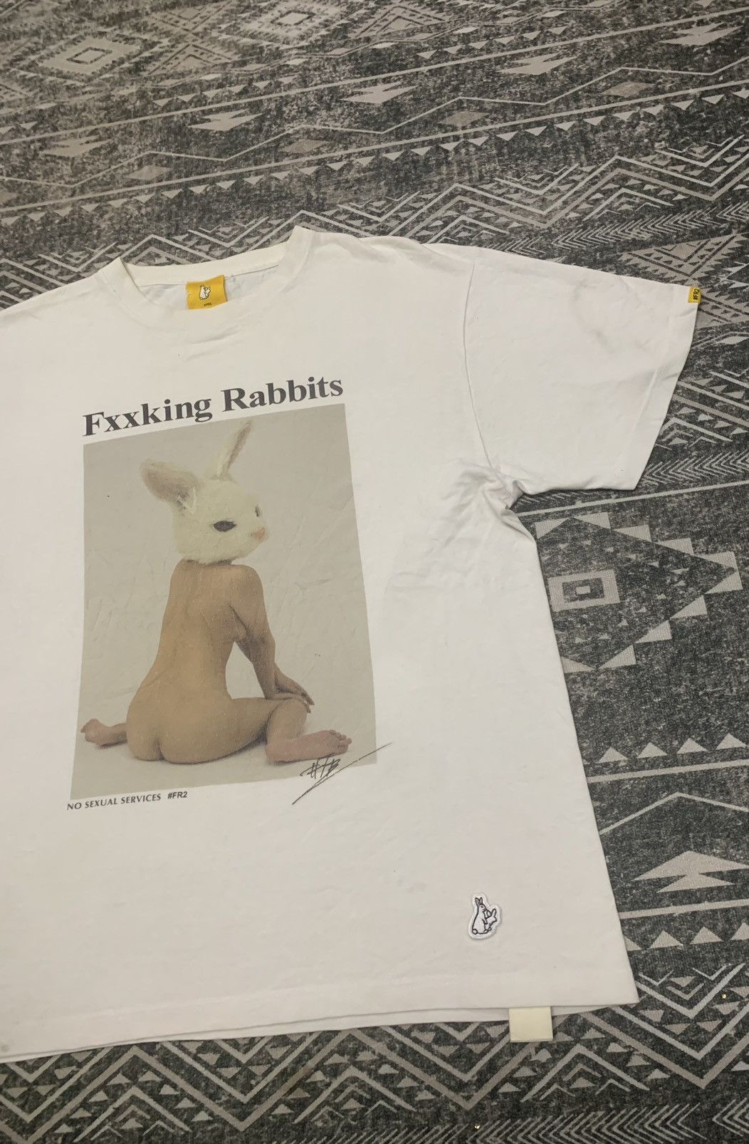 FR2 🔥RARE🔥FR2 NAKED NO SEXUAL SERVICES TEES Size US L / EU 52-54 / 3 - 5 Thumbnail