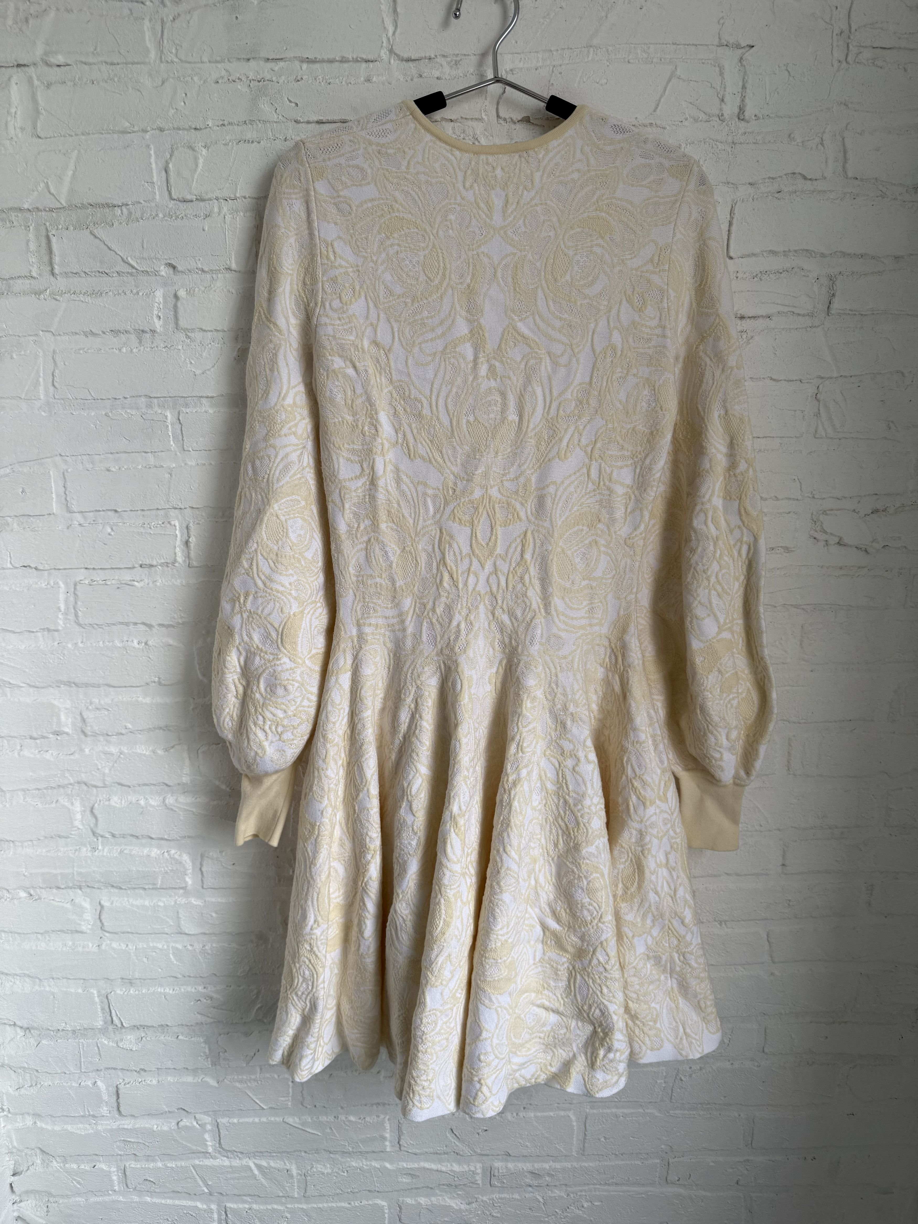 Alexander McQueen Runway Alexander Mcqueen floral jacquard wool dress Size M / US 6-8 / IT 42-44 - 9 Thumbnail