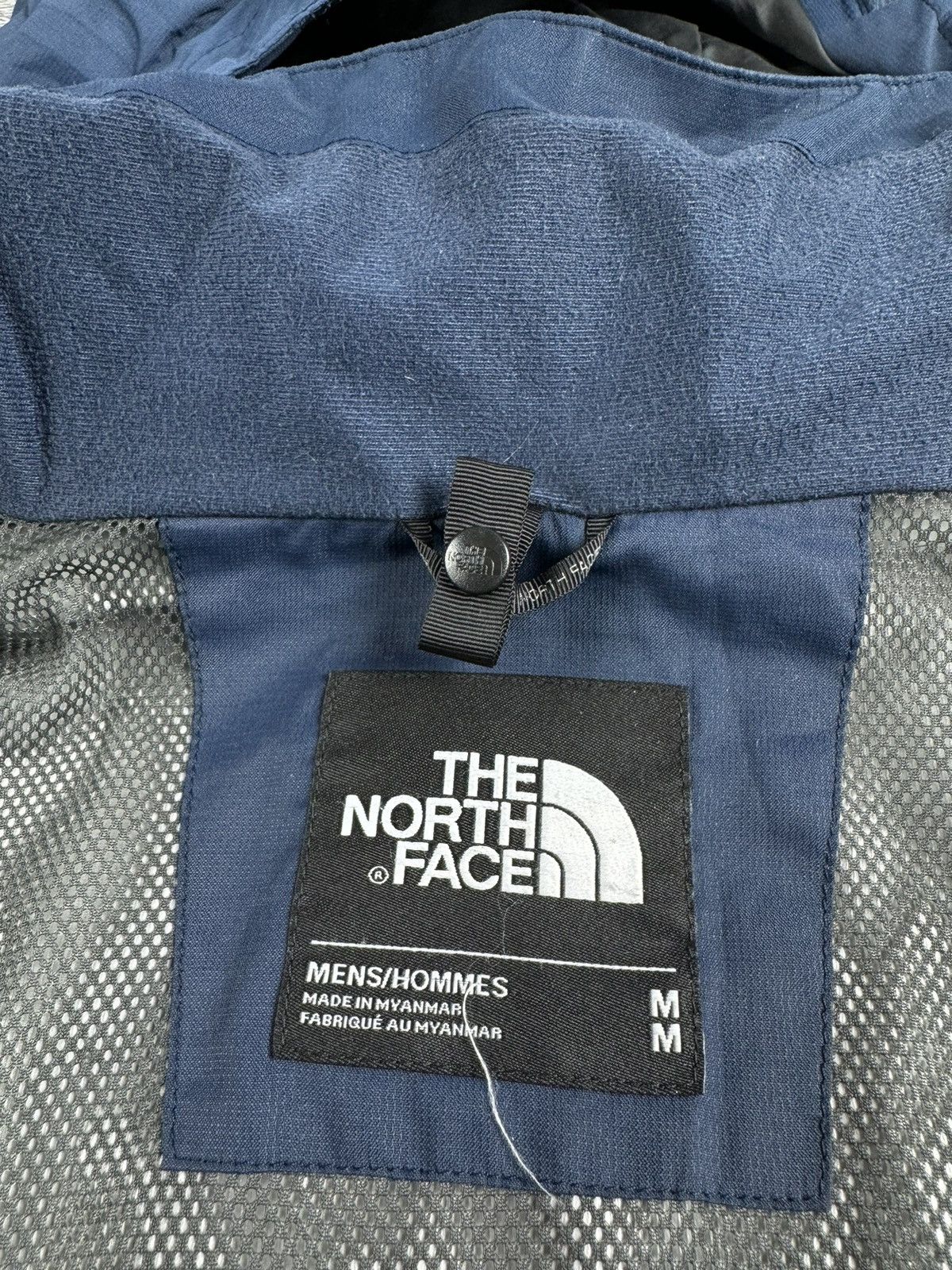 The North Face The North Face HyVent TNF Blue Light Jacket Winderbreaker Size US M / EU 48-50 / 2 - 15 Thumbnail