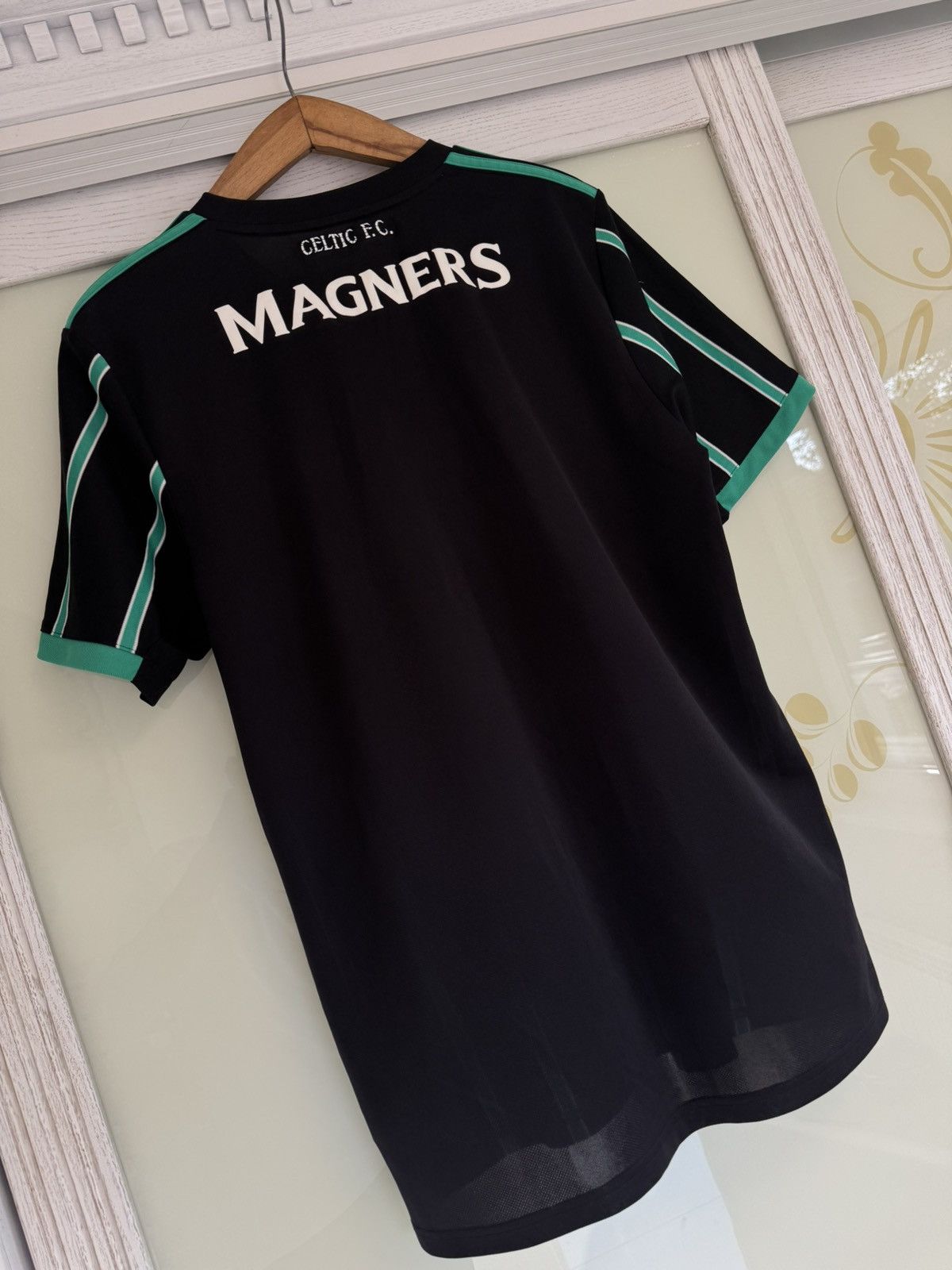 Adidas Celtic Glasgow 2022-2023 Away Soccer Jersey Football Kit Size US L / EU 52-54 / 3 - 9 Thumbnail
