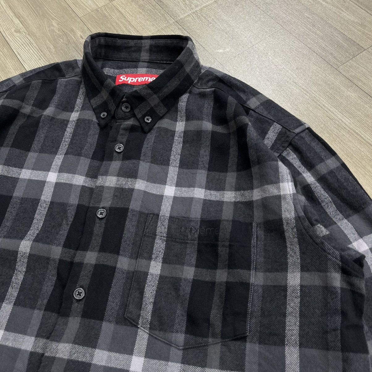 Supreme FW23 Supreme Plaid Black/Grey Flannel Shirt Size US S / EU 44-46 / 1 - 3 Thumbnail
