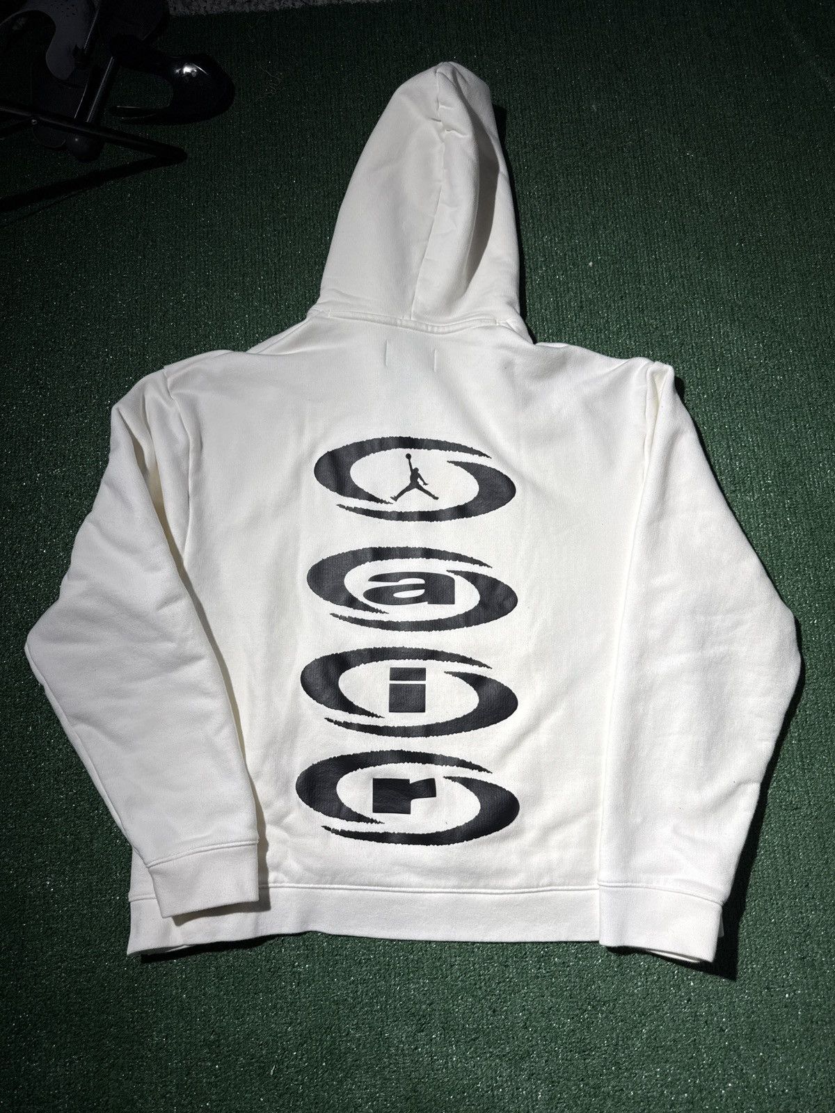 Jordan Brand × Nike × Travis Scott Jordan Travis Scott pullover hoodie cream white size m Size US M / EU 48-50 / 2 - 2 Thumbnail