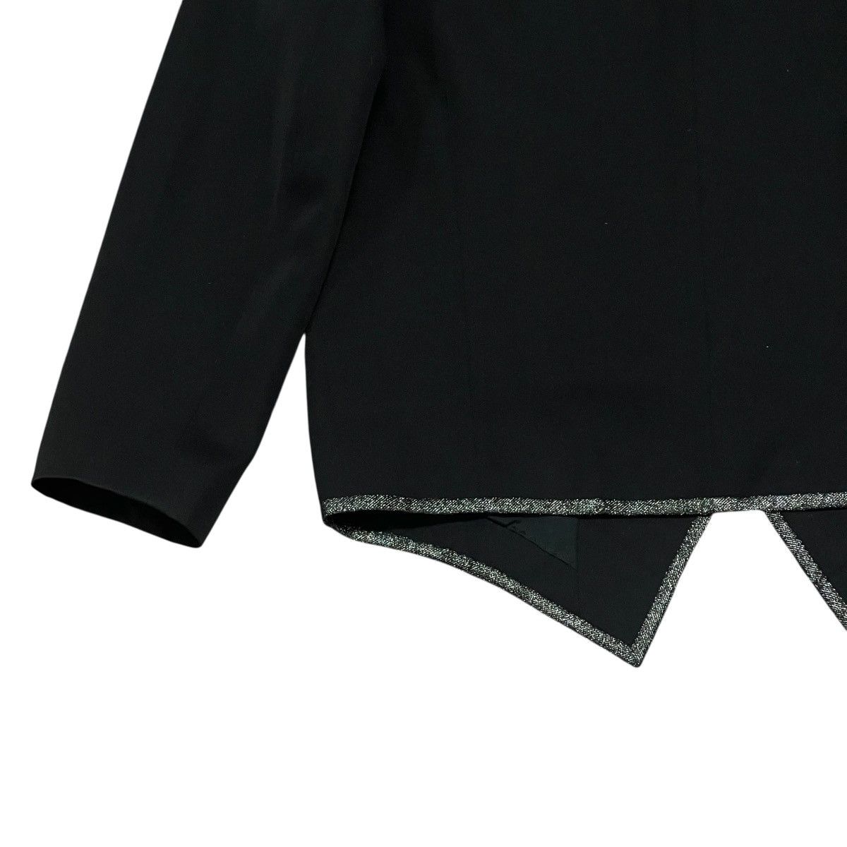 Paco Rabanne Vtg Paco Rabanne Paris V-neckline Silver Trim Outline Jacket Size M / US 6-8 / IT 42-44 - 14 Thumbnail