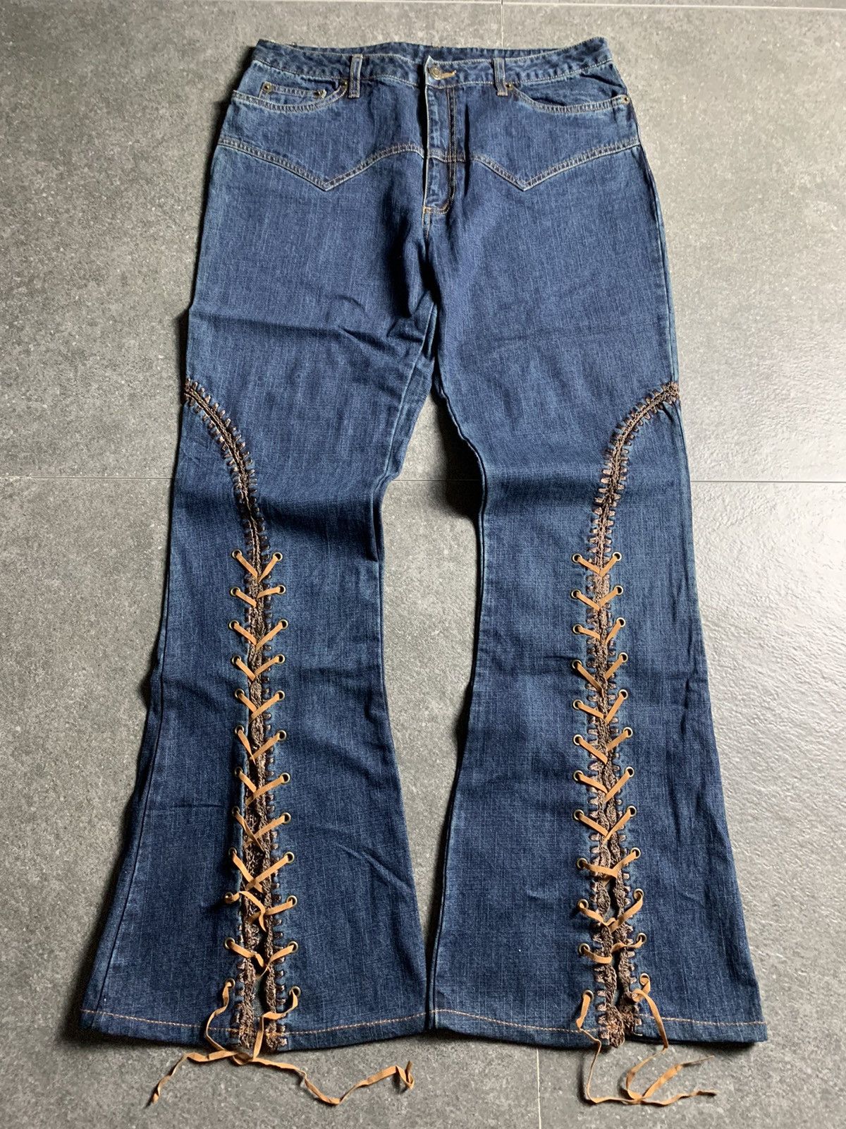 Japanese Brand 2000s Japan Fabric Central Unloader Lace-Up Flared Jeans Size US 30 / EU 46 - 2 Thumbnail