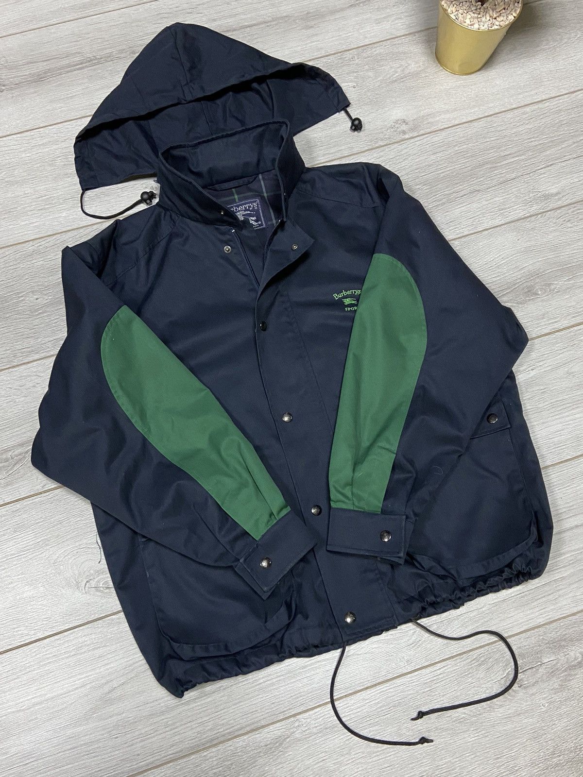 Burberry Burberry hooded check double color jacket Size US M / EU 48-50 / 2 - 3 Thumbnail
