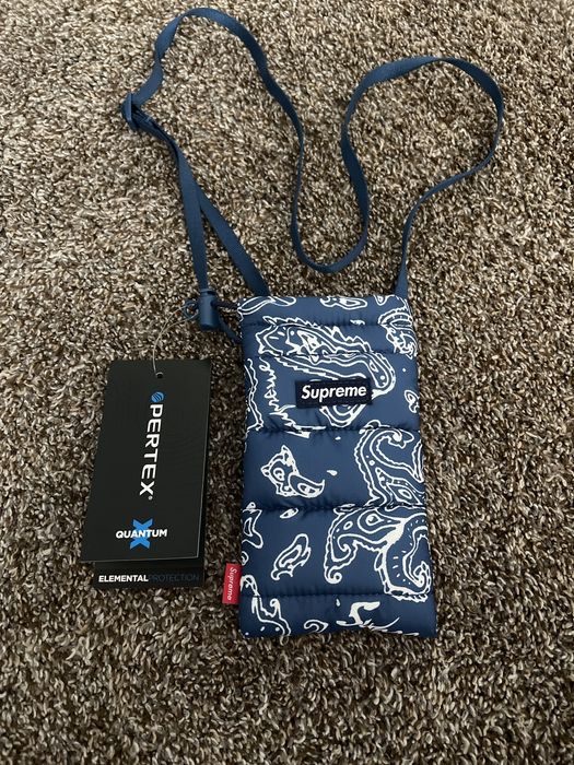 Supreme neck pouch size hot sale