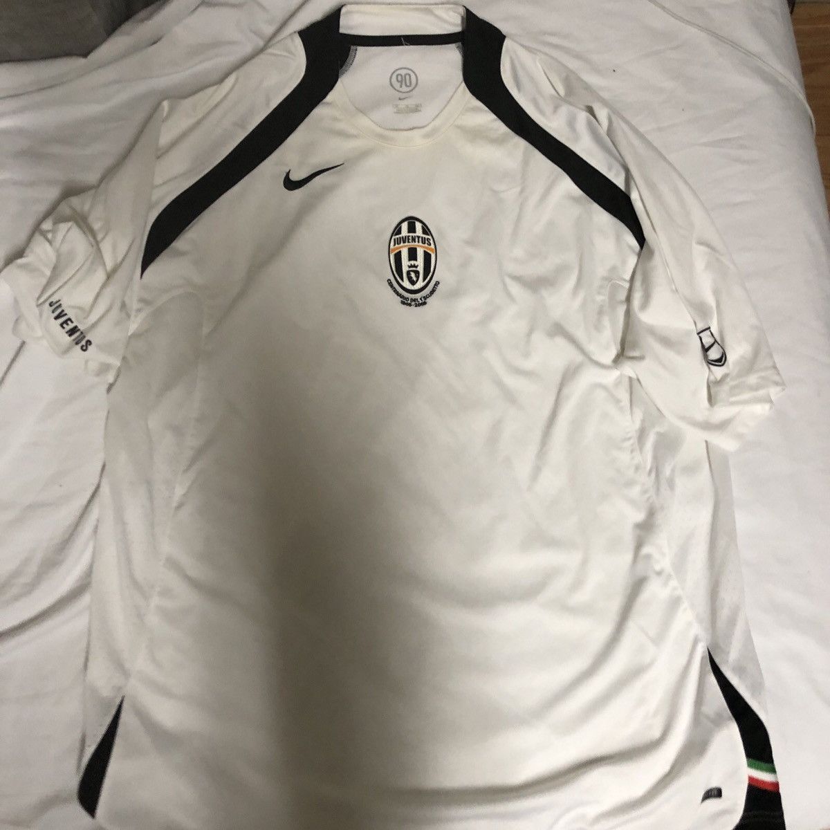 Nike Vintage Nike Juventus Training Soccer Jersey Total 90s 2005 Size US XL / EU 56 / 4 - 1 Thumbnail