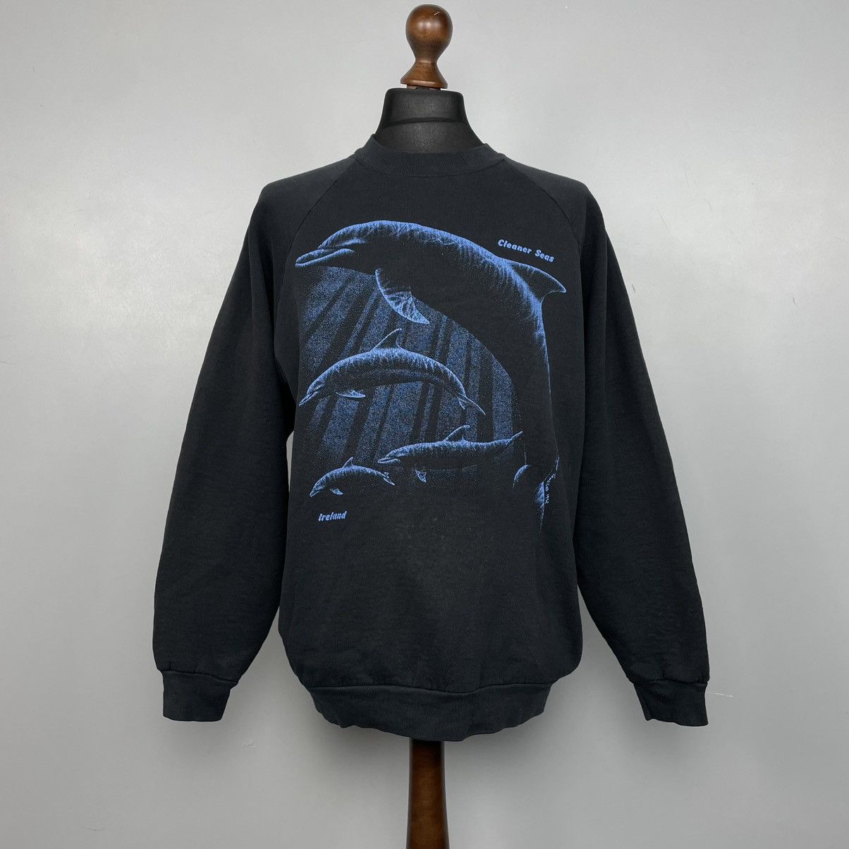 Vintage Vintage 80’s Dolphin Alaska Sweatshirt Alaska sweatshirt Size US L / EU 52-54 / 3 - 1 Thumbnail
