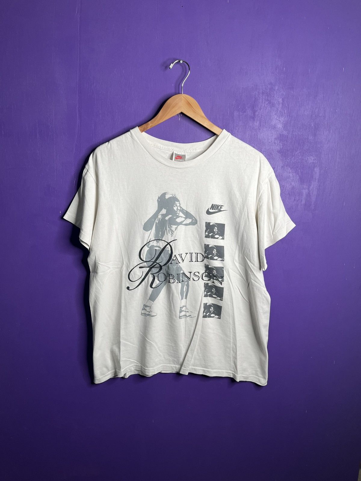 NBA × Nike × Vintage Vintage 90s Nike David Robinson script t-shirt Size US L / EU 52-54 / 3 - 1 Thumbnail