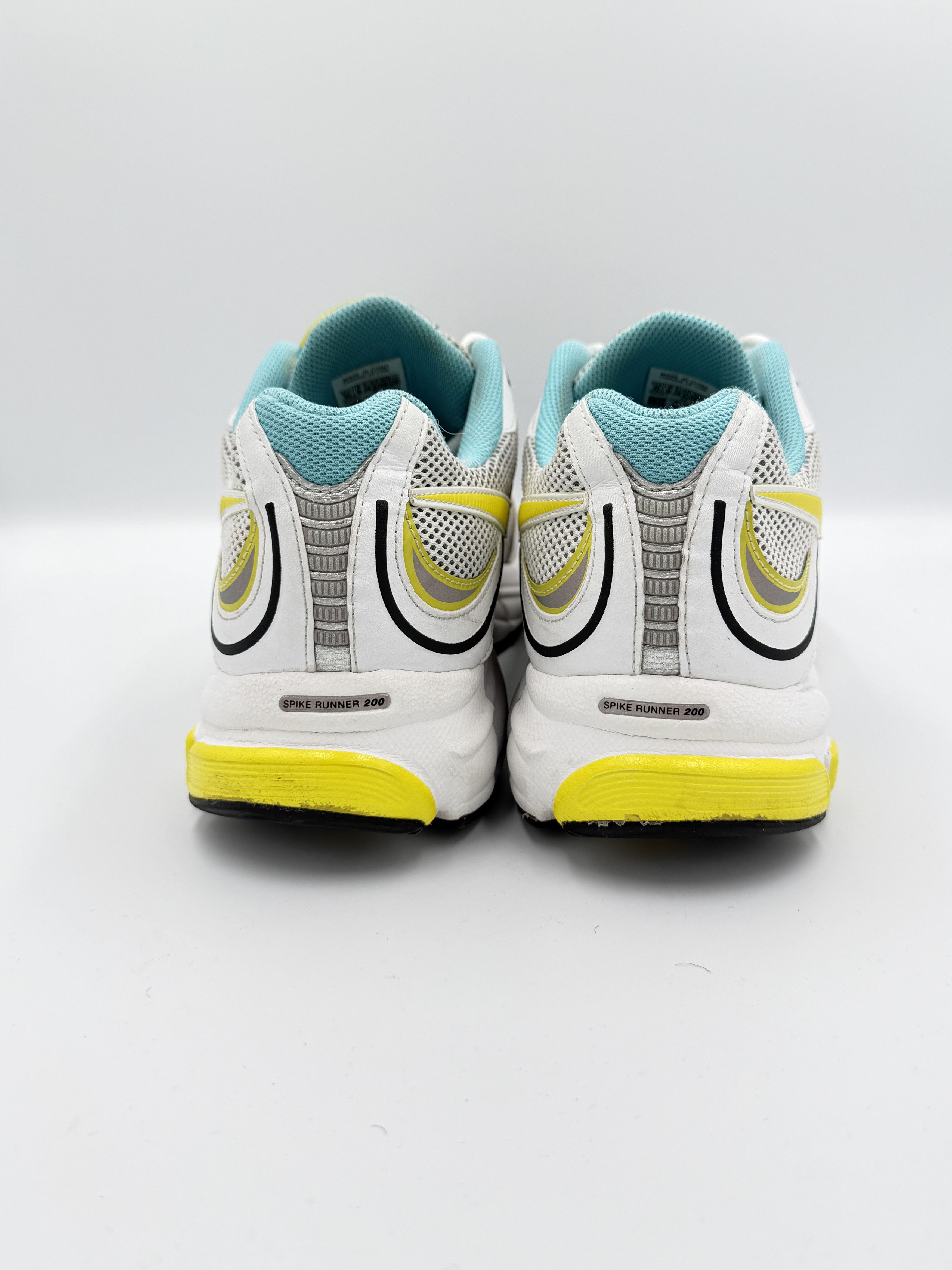 Reebok × Vetements Vetements Reebok Spike Runner 200 Sky Blue Yellow White Size US 10 / EU 43 - 3 Thumbnail