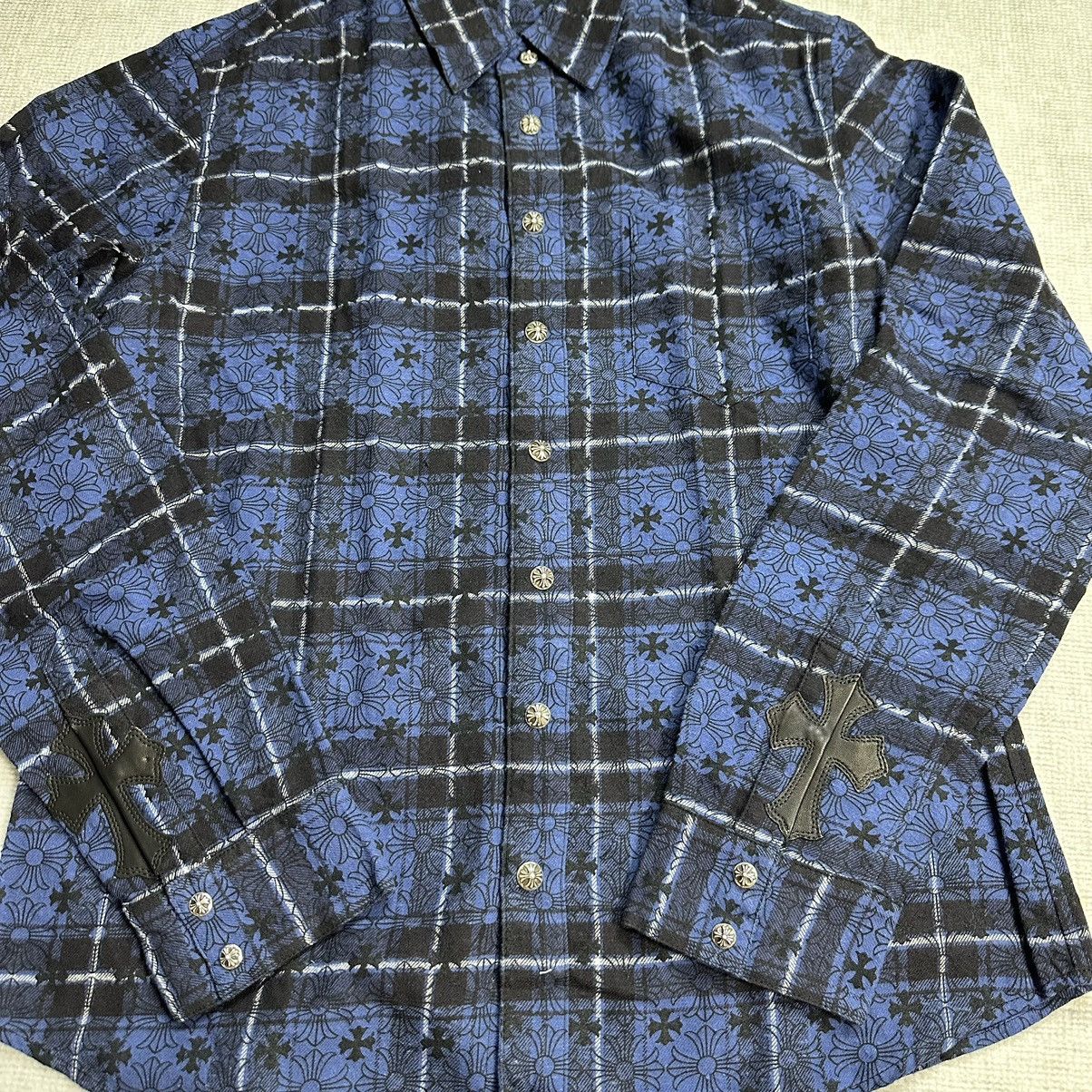 Chrome Hearts Chrome Hearts Cross Print Silver Button Shirt Size US M / EU 48-50 / 2 - 2 Thumbnail