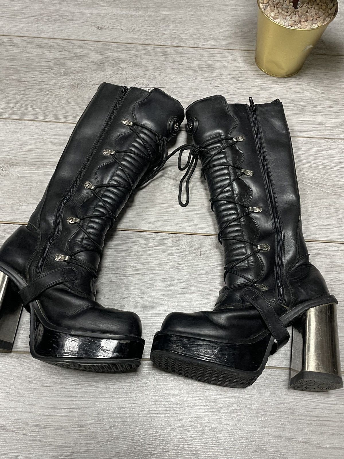 New Rock New Rock leather high boots reactor metallic heels Size US 6 / IT 36 - 14 Thumbnail
