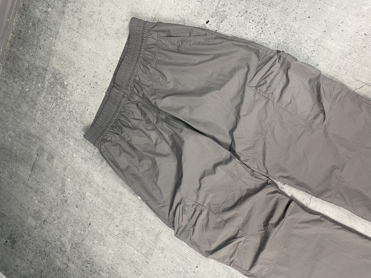 Japanese Brand Vintage 90's Bondage Japanese Avantgarde Cargo Pants Y2K Size US 32 / EU 48 - 4 Thumbnail