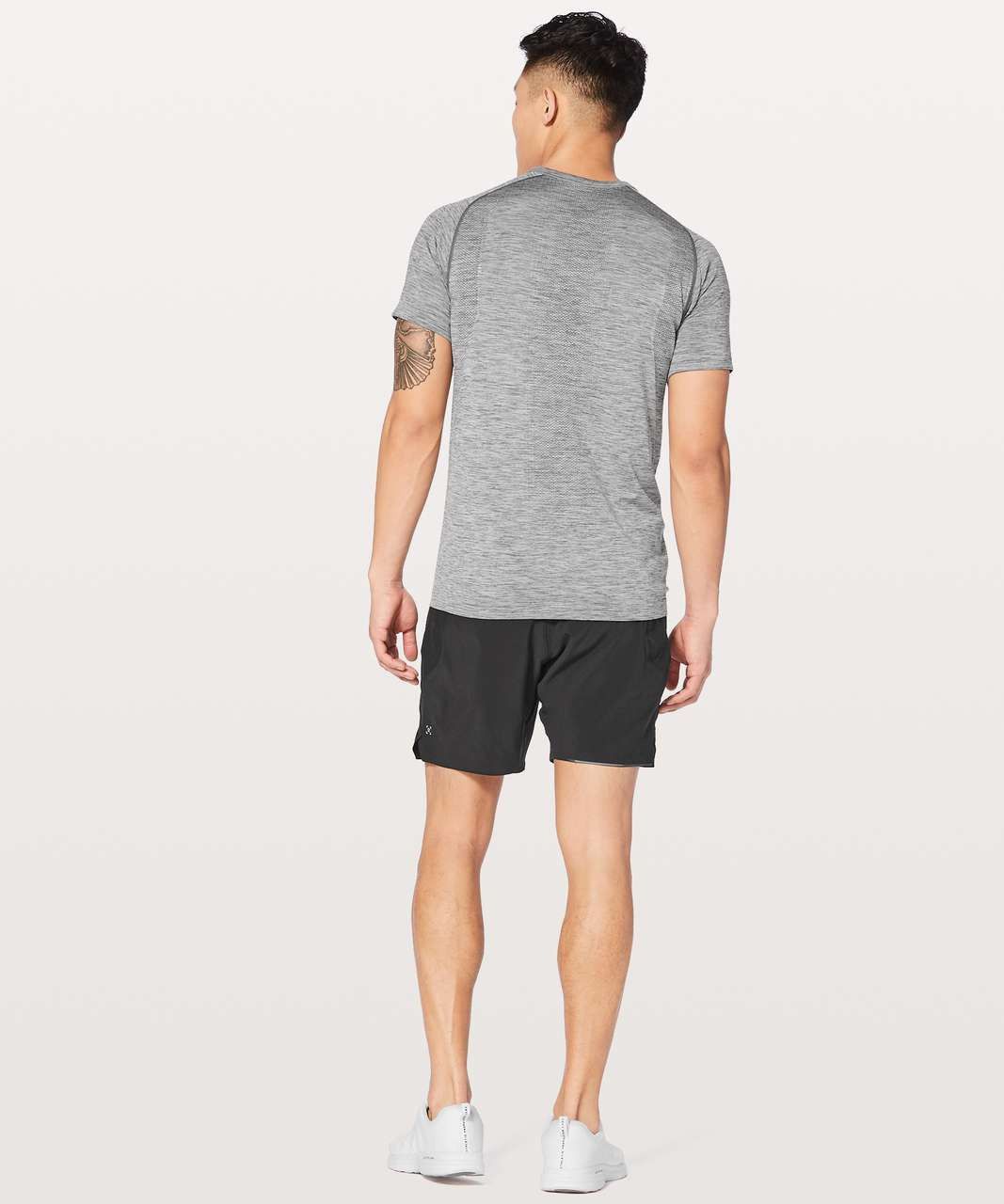 Lululemon Lululemon Metal Vent Tech Henley Slate White Shirt Size US XS / EU 42 / 0 - 2 Thumbnail