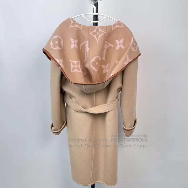 Louis Vuitton Louis Vuitton Cream presbyopic bathrobe coat Size XS / US 0-2 / IT 36-38 - 5 Thumbnail
