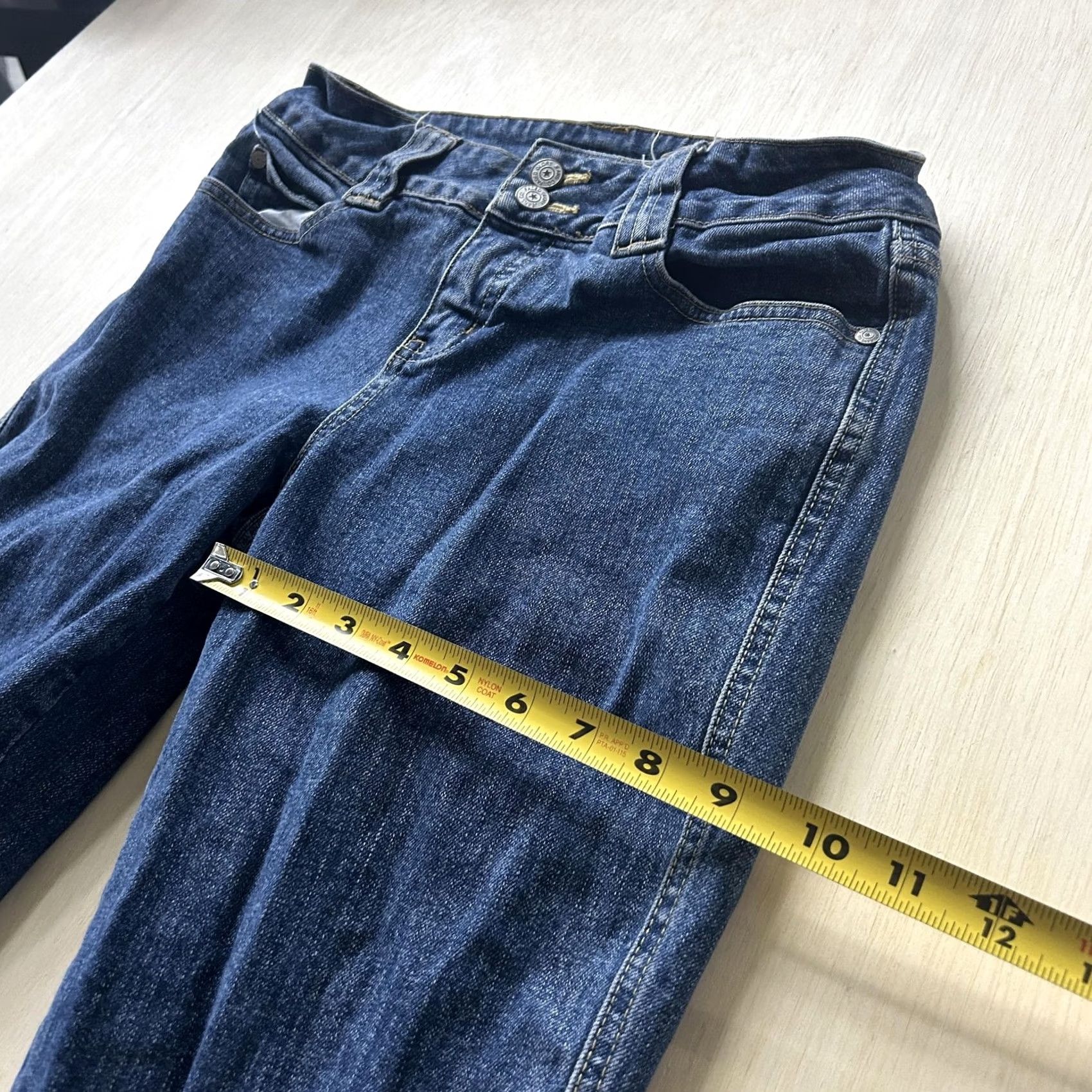 Faded Glory Faded Glory Jeans Womens Medium Wash Denim Capri Crop Stretch Zip 6 Regular Midi Rise Women Boys Girls Mens Size 28" / US 6 / IT 42 - 6 Thumbnail