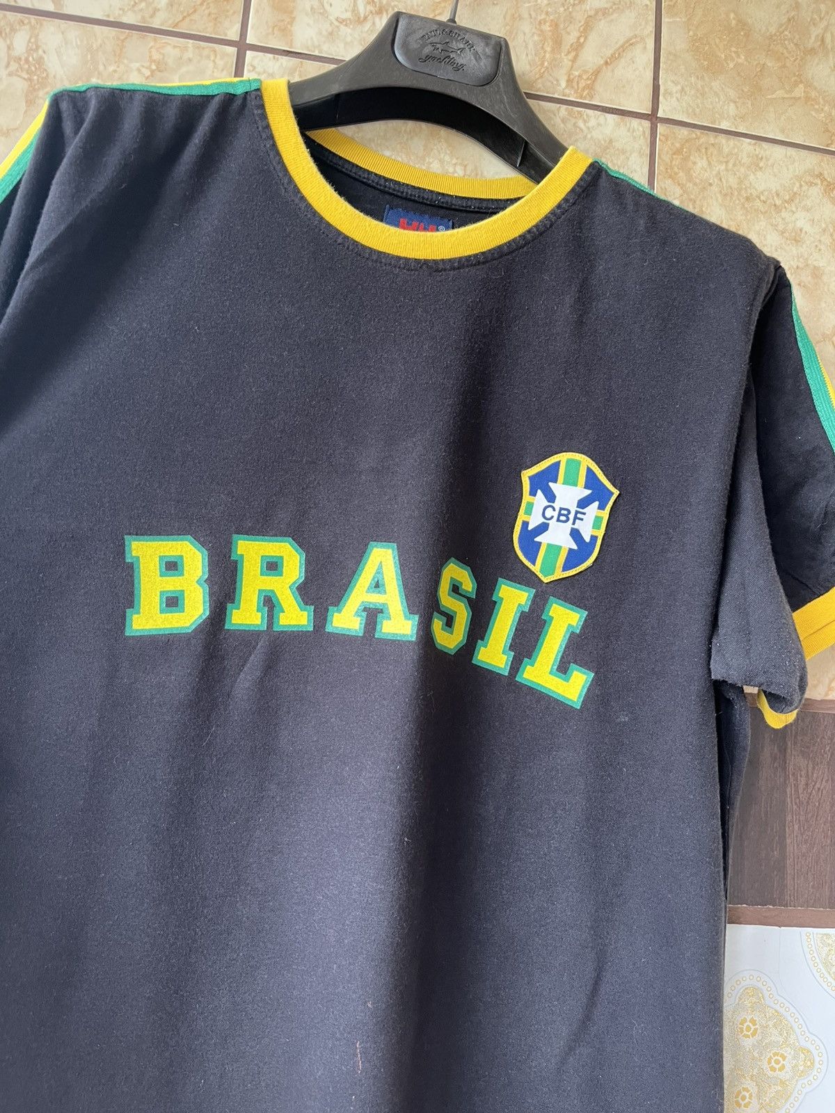 Helly Hansen Helly Hansen Brazil vintage soccer shirt 9 Size US XL / EU 56 / 4 - 3 Thumbnail