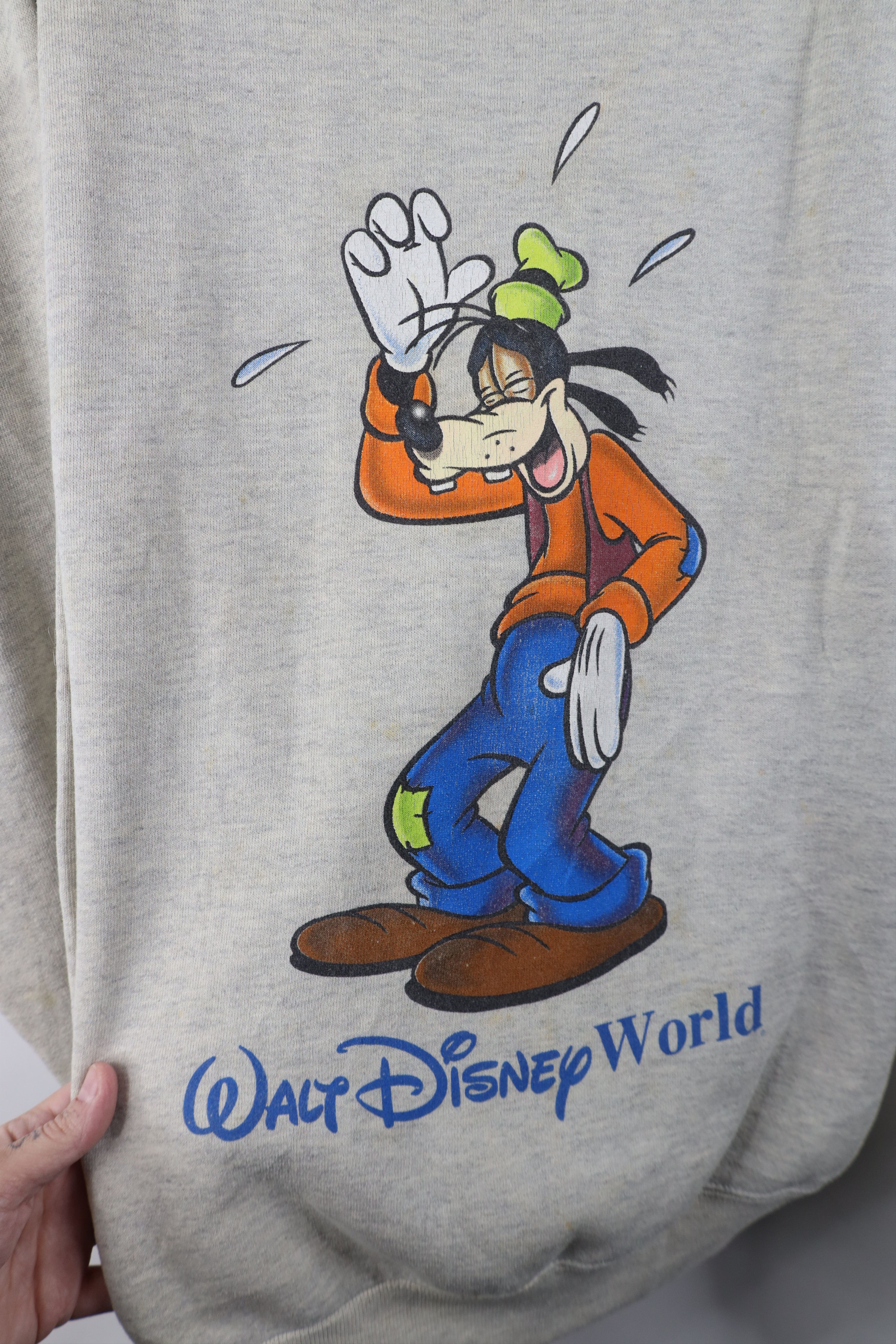 Vintage Vintage 90s Walt Disney World Goofy Crewneck Sweatshirt Size US L / EU 52-54 / 3 - 4 Thumbnail