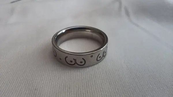 VIBE Size Us9 Big Frog Eyes Ring Size ONE SIZE - 1 Thumbnail